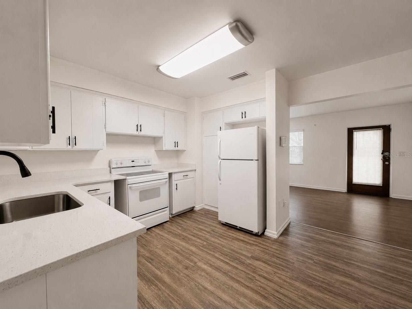 501 Avenue G Se Property Photo 14