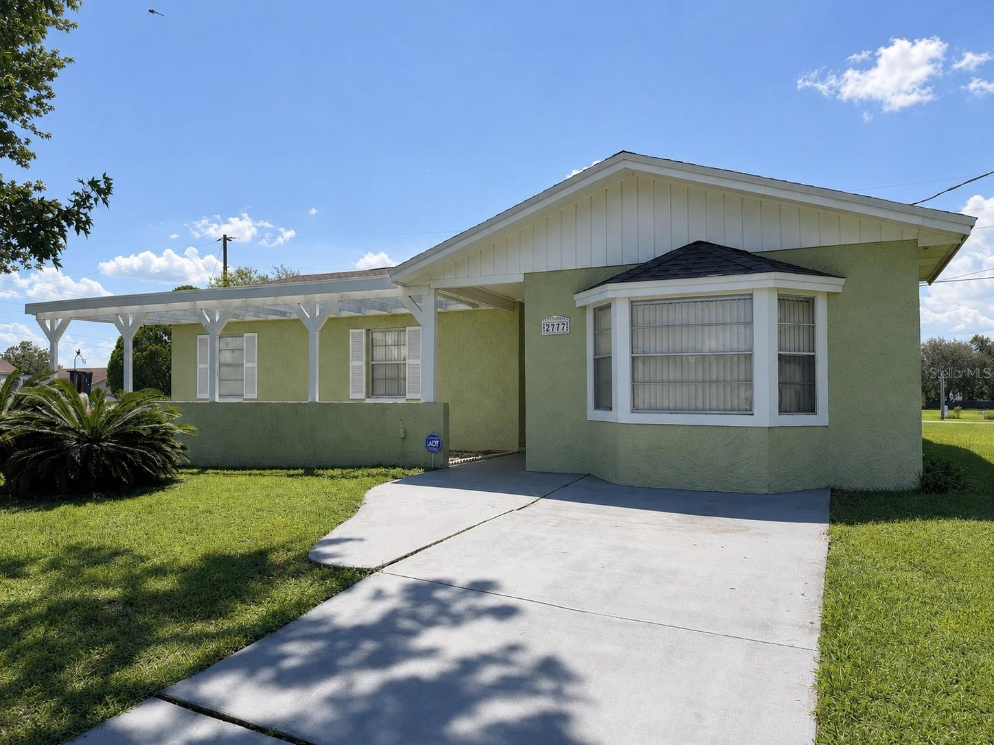 2777 Green Meadow Cir Property Photo 4