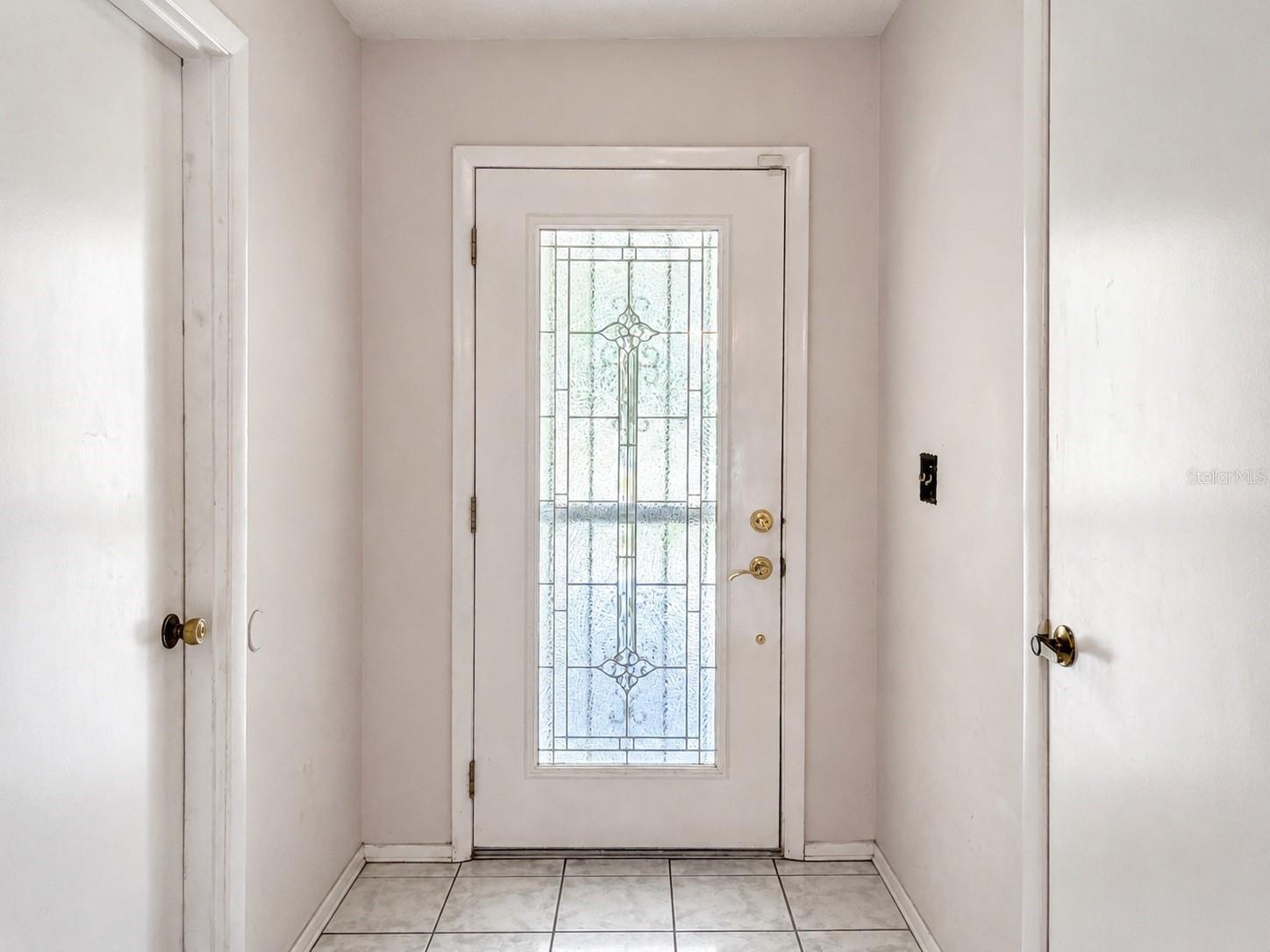 2777 Green Meadow Cir Property Photo 6