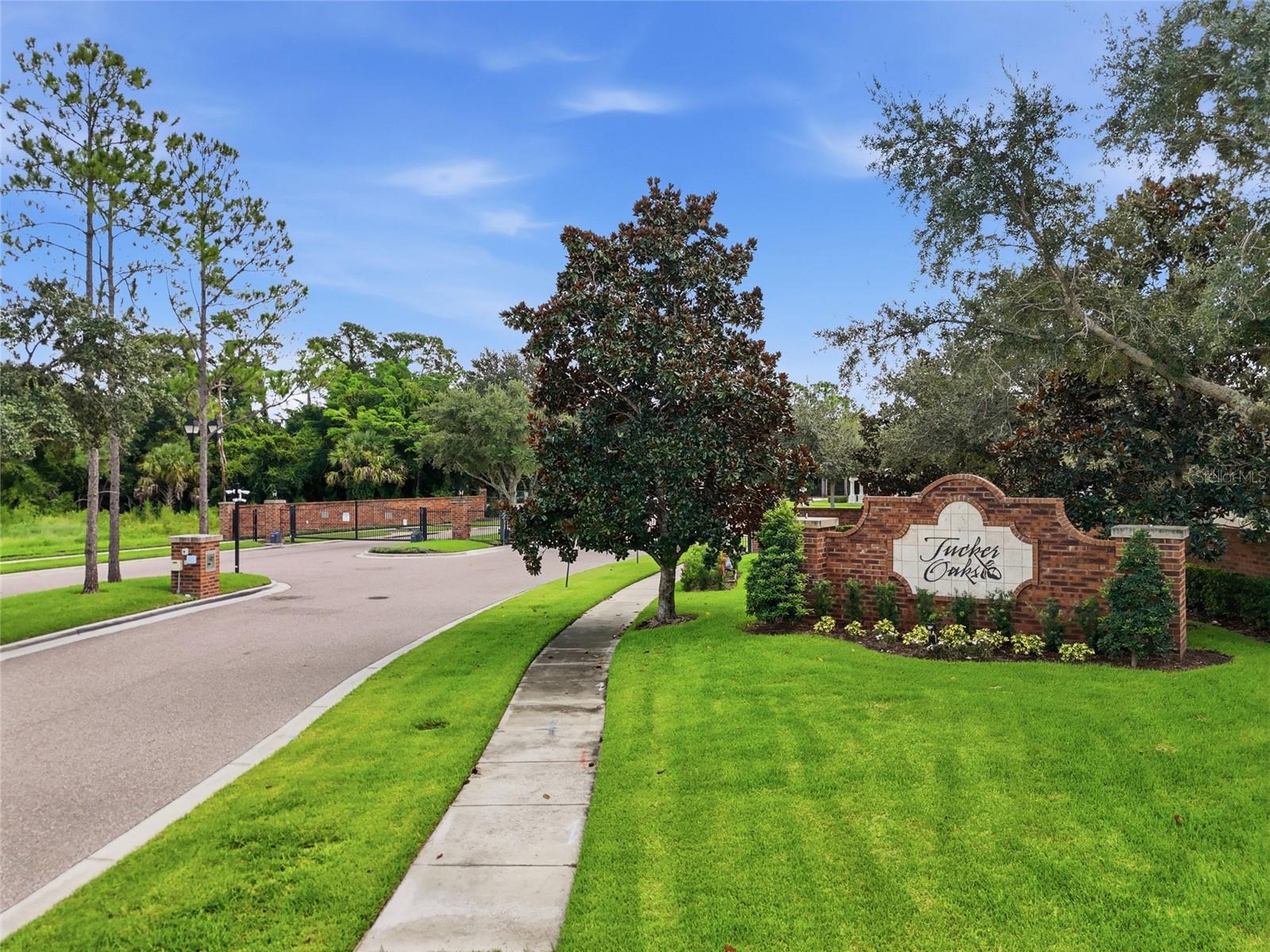 1424 Scarlet Oak Loop Property Photo 47