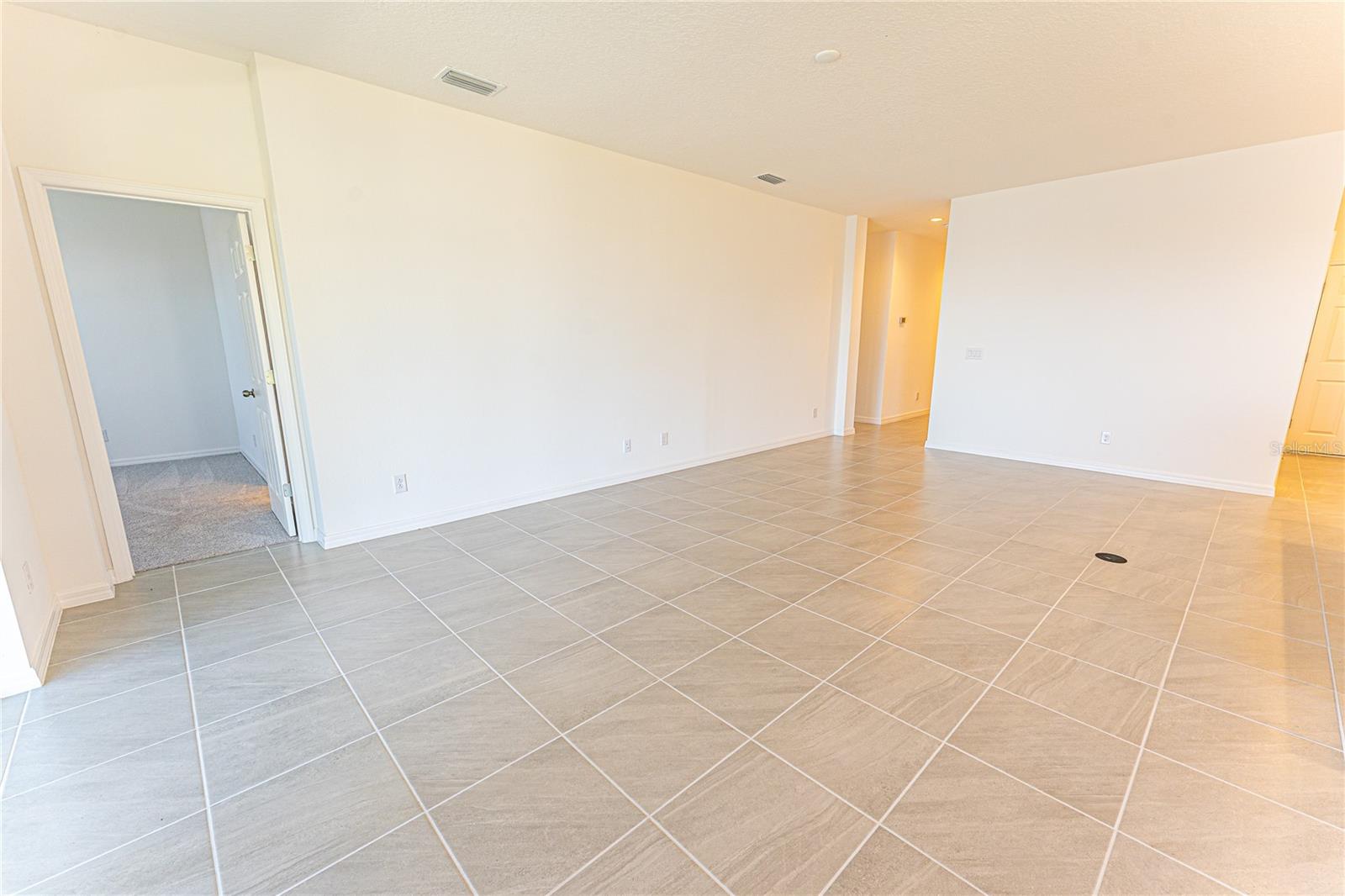 5895 Vision Rd Property Photo 4