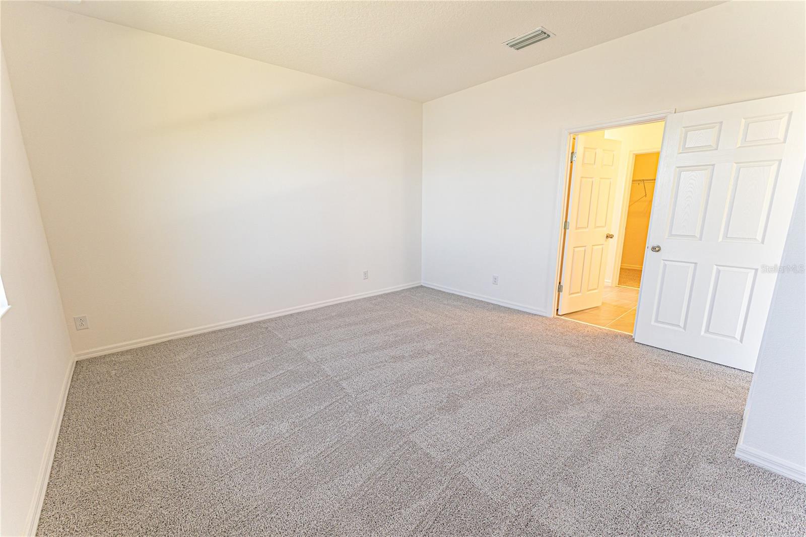 5895 Vision Rd Property Photo 6