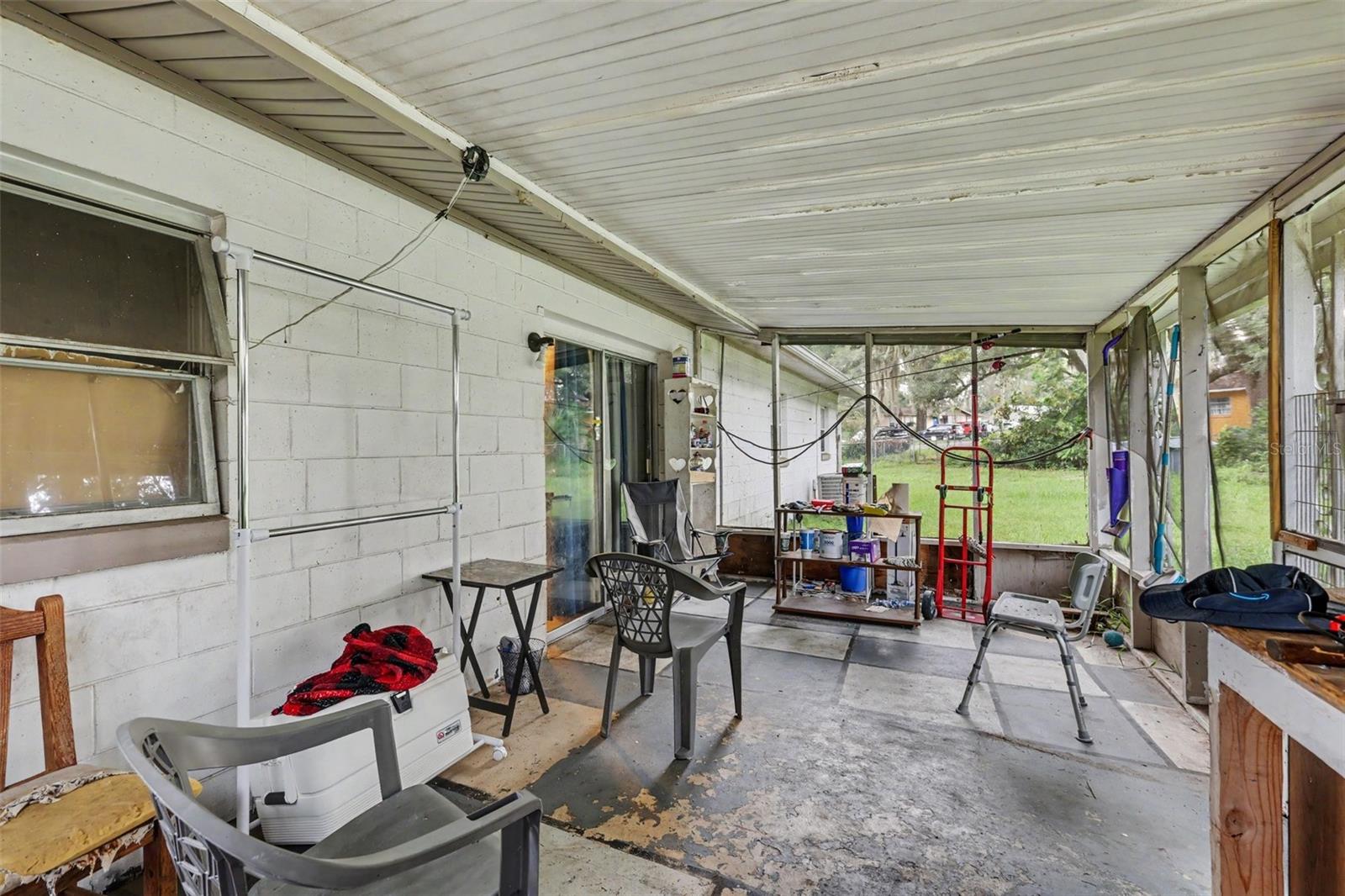 2209 Ne 36th St Property Photo 5
