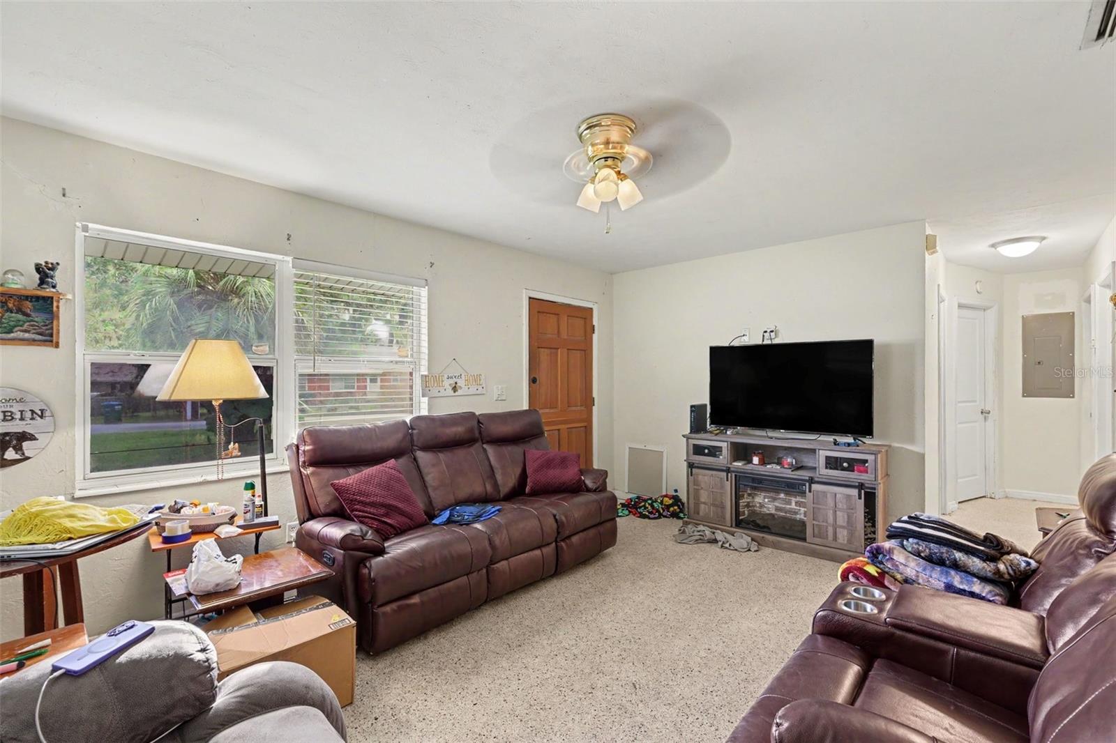 2209 Ne 36th St Property Photo 11