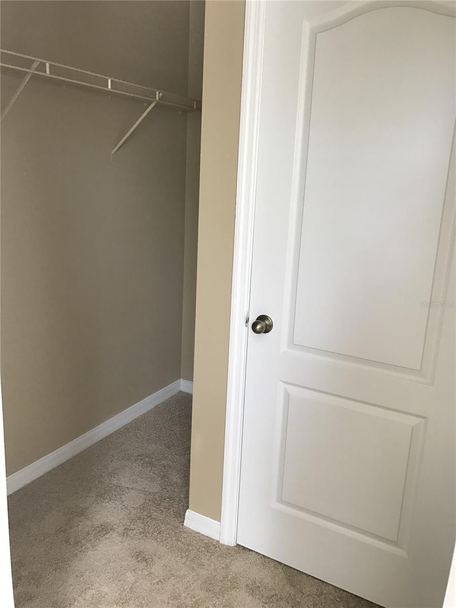 4020 Pemberly Pines Cir Property Photo 4