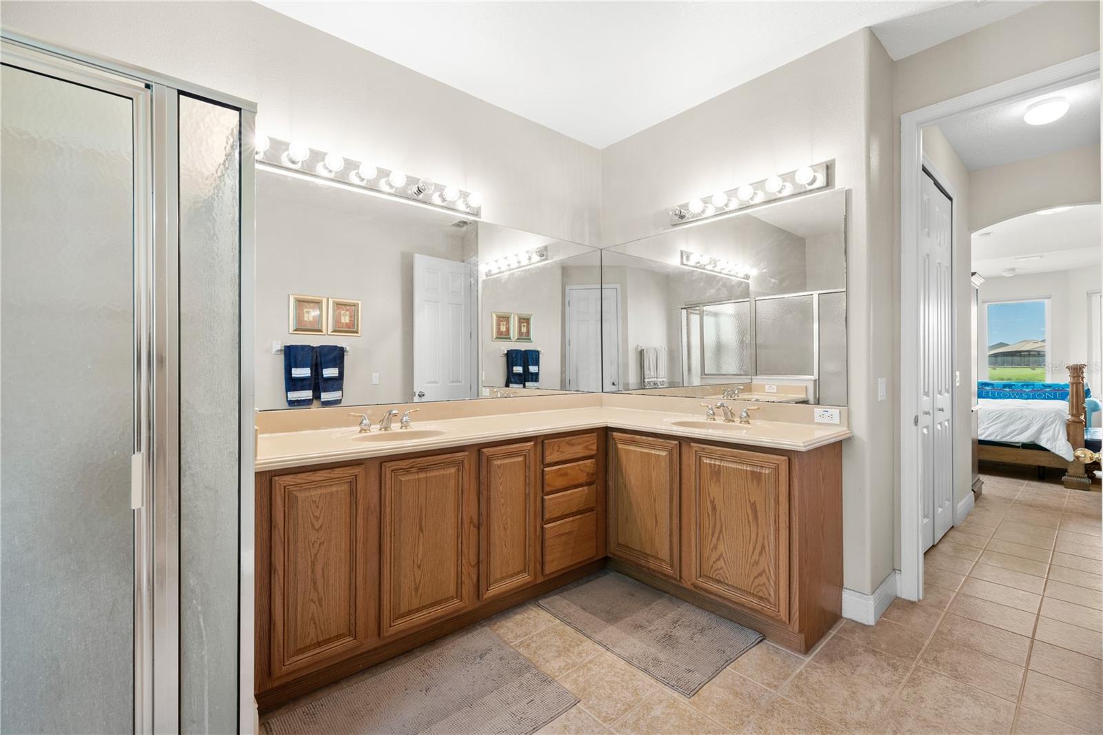 3553 Somerset Cir Property Photo 21