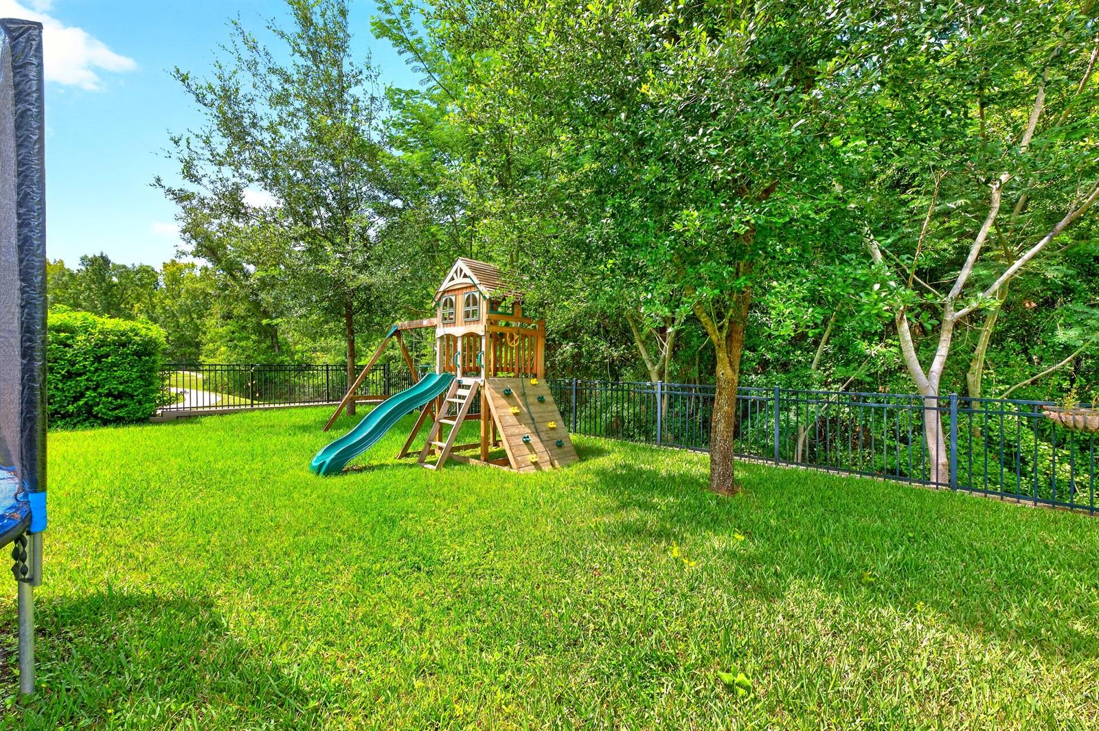 8205 Bayliss Ct Property Photo 39