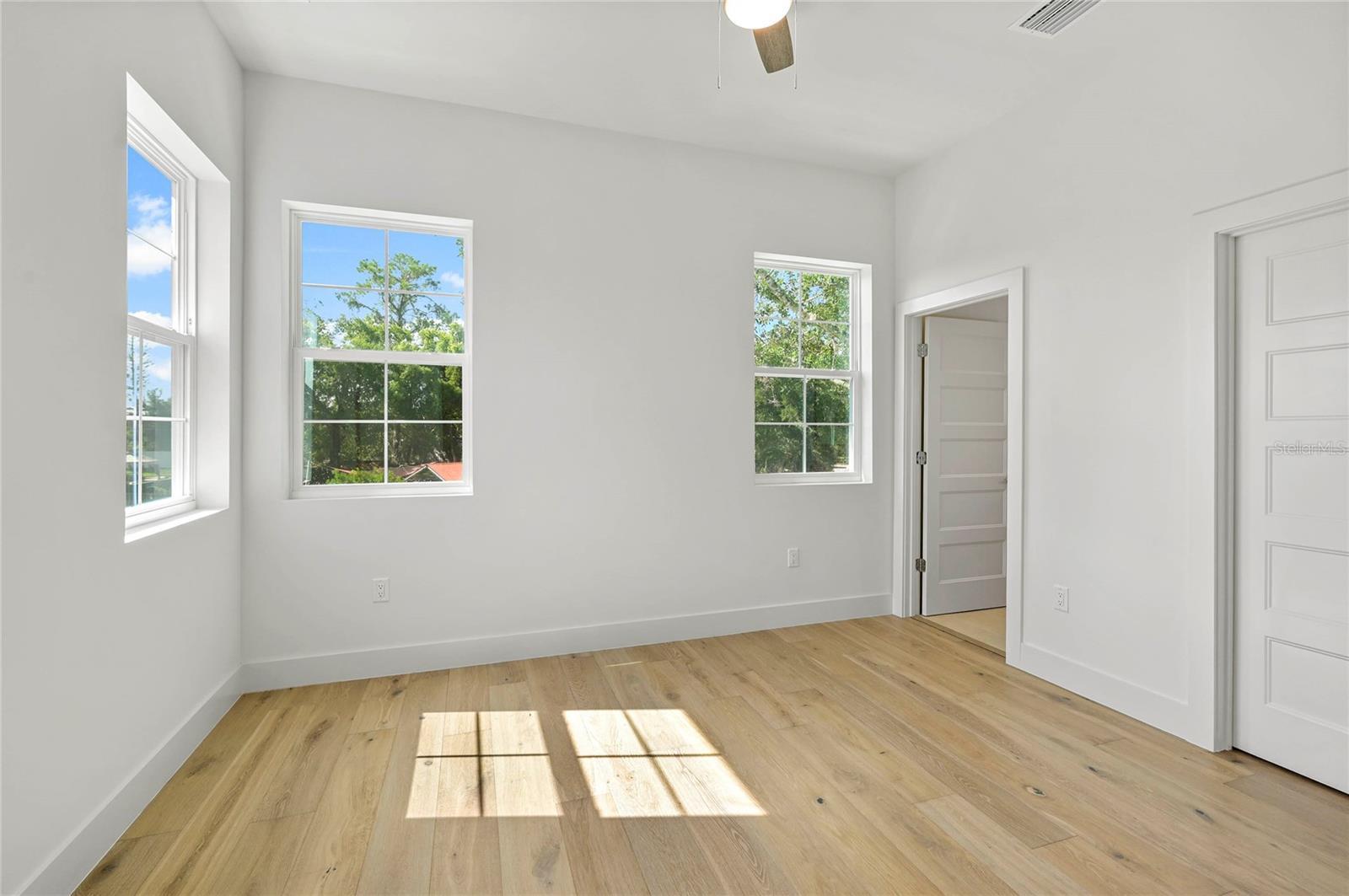 2430 Chantilly Ave Property Photo 45