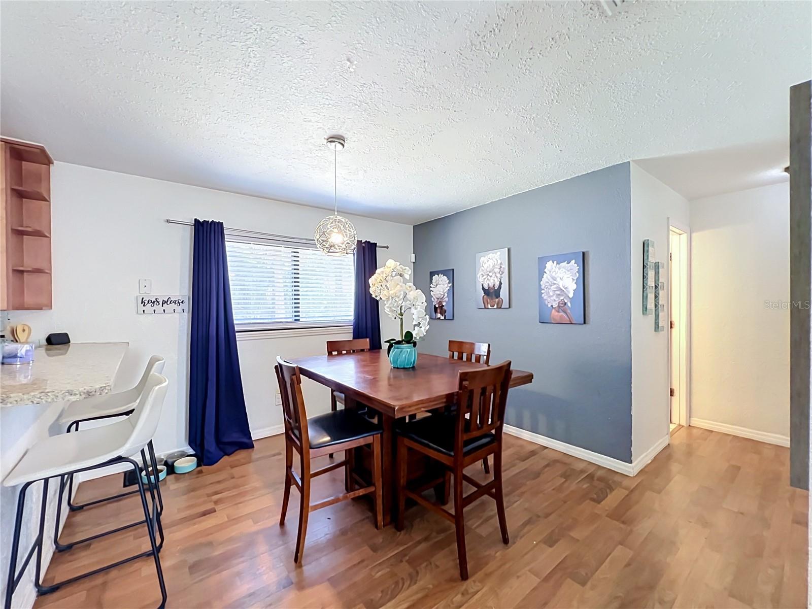 23 E Hammon Dr Property Photo 5