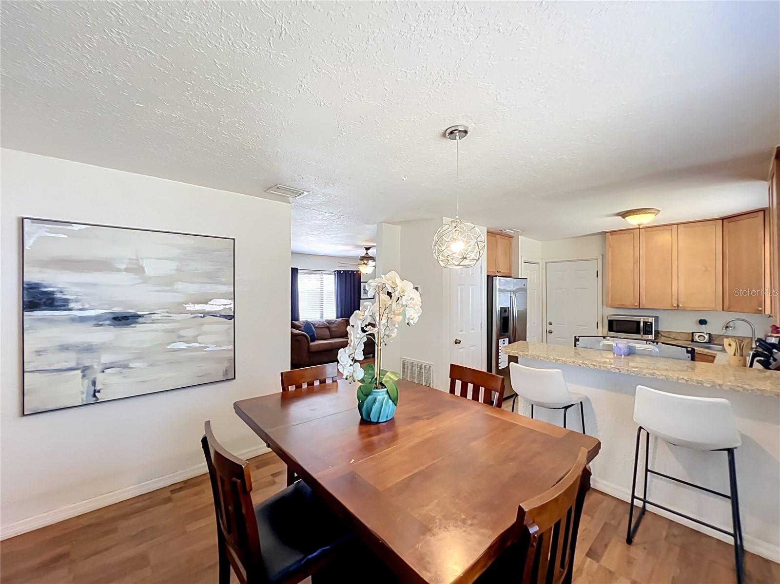 23 E Hammon Dr Property Photo 6
