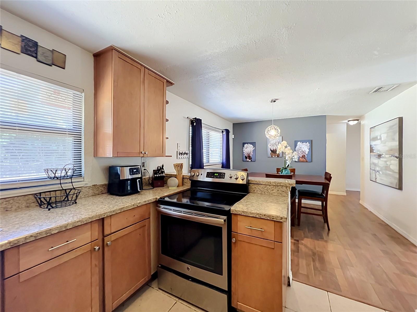 23 E Hammon Dr Property Photo 8