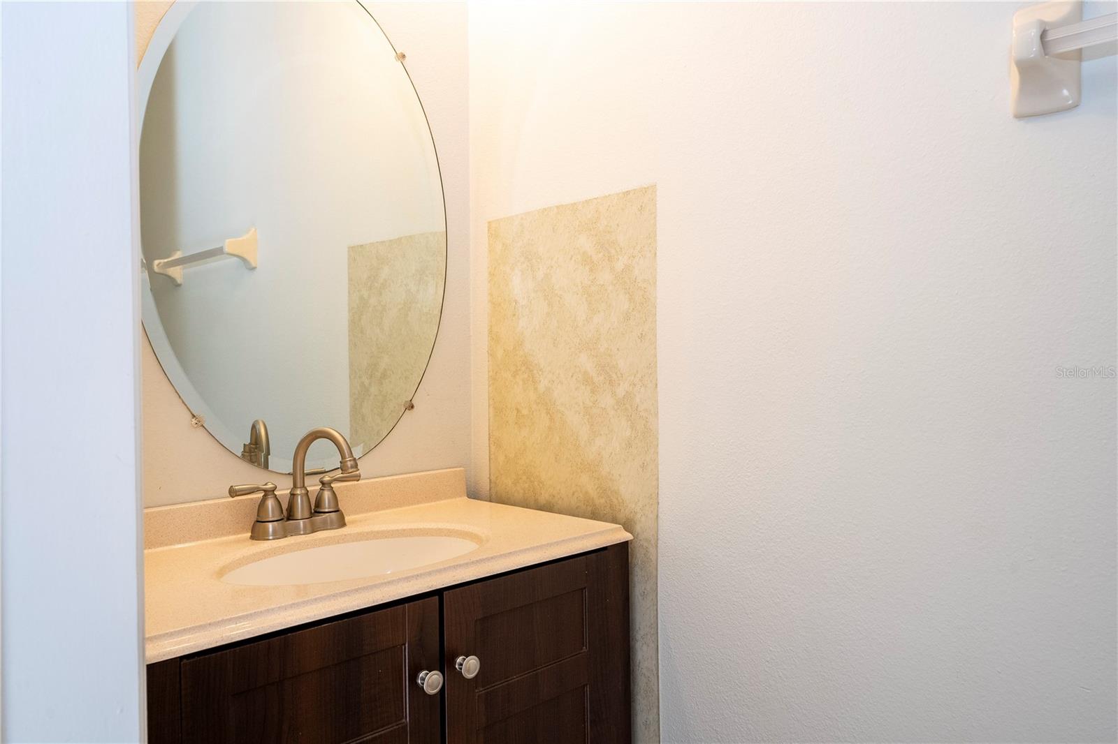 5827 Strada Capri Way Property Photo 8