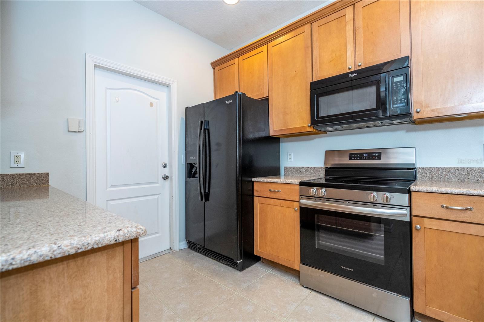 5827 Strada Capri Way Property Photo 10