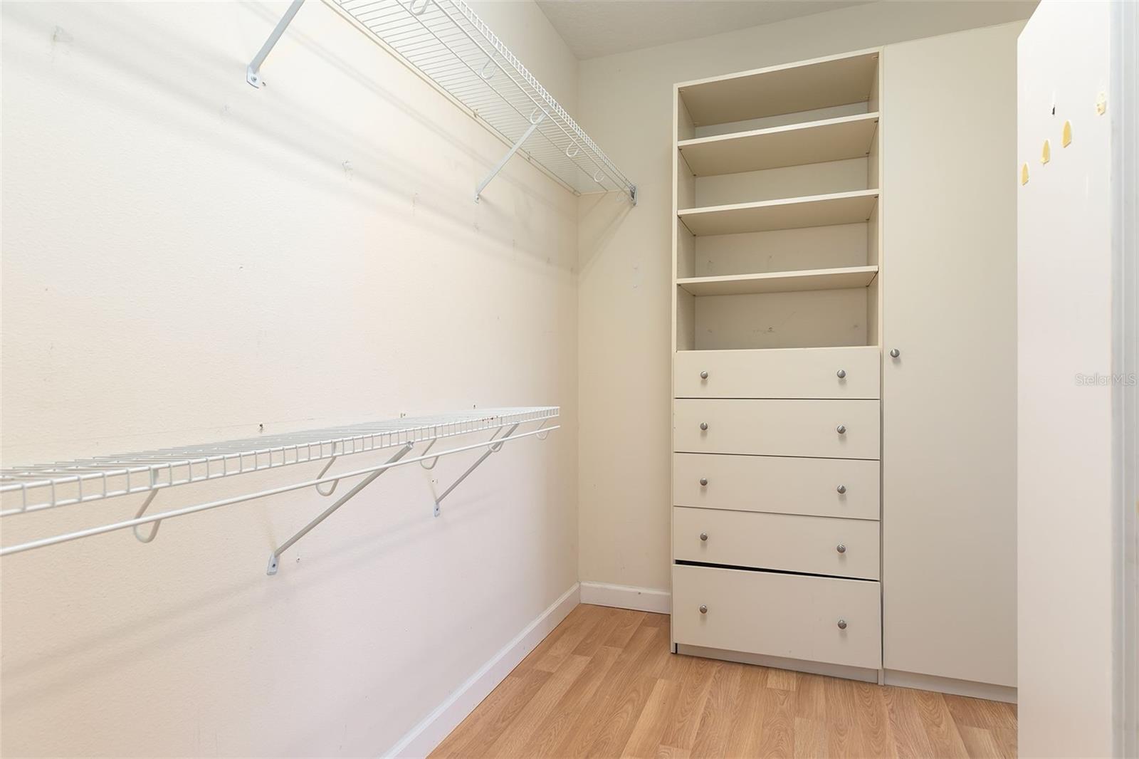 4302 Conroy Club Dr Property Photo 19