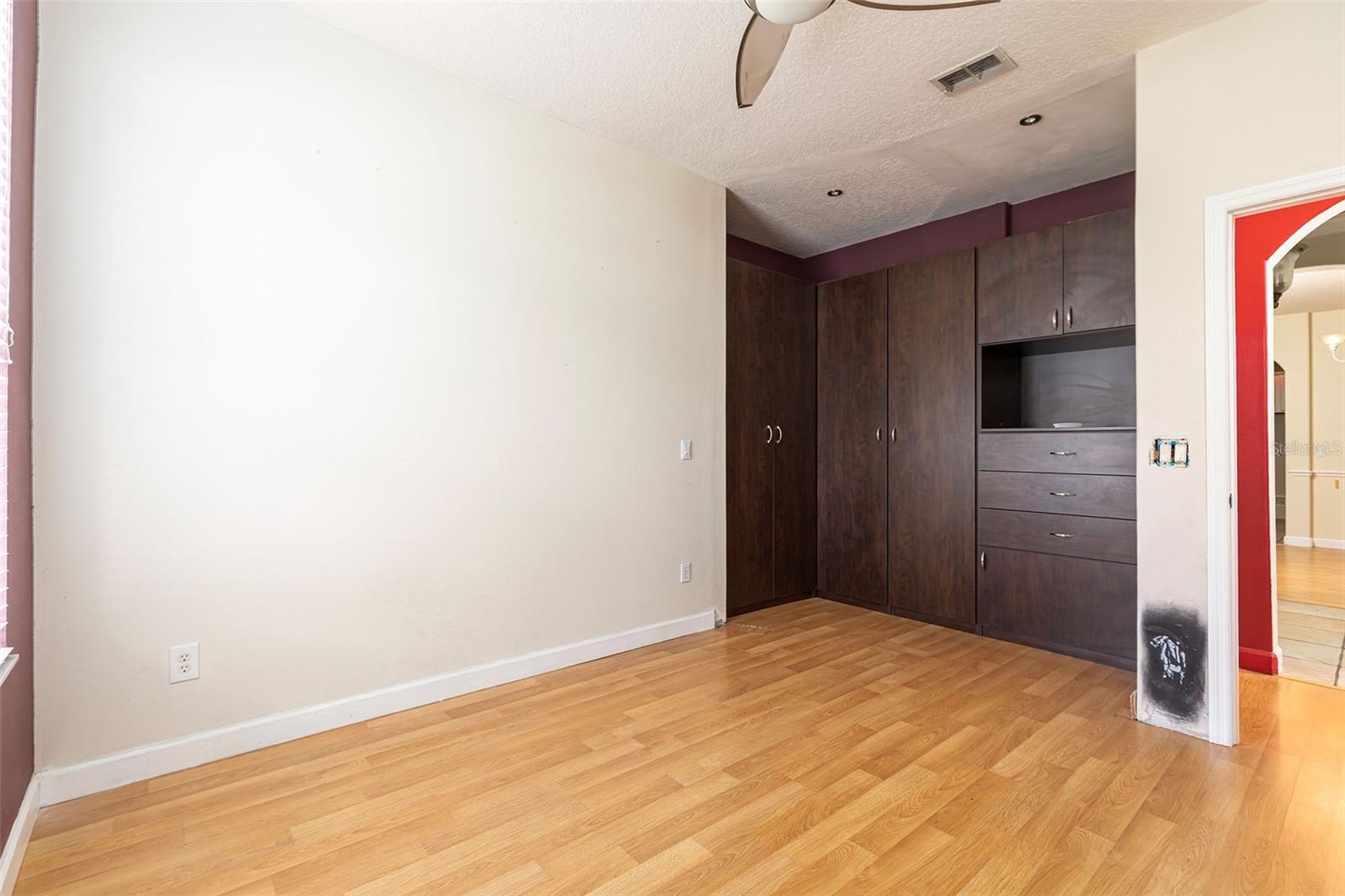 4302 Conroy Club Dr Property Photo 21