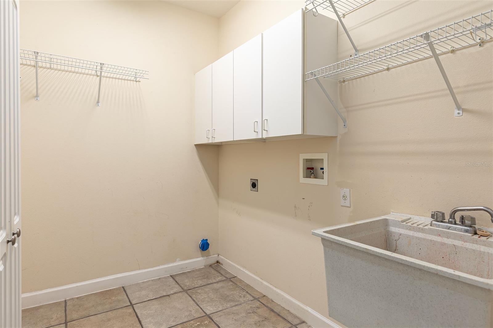 4302 Conroy Club Dr Property Photo 25