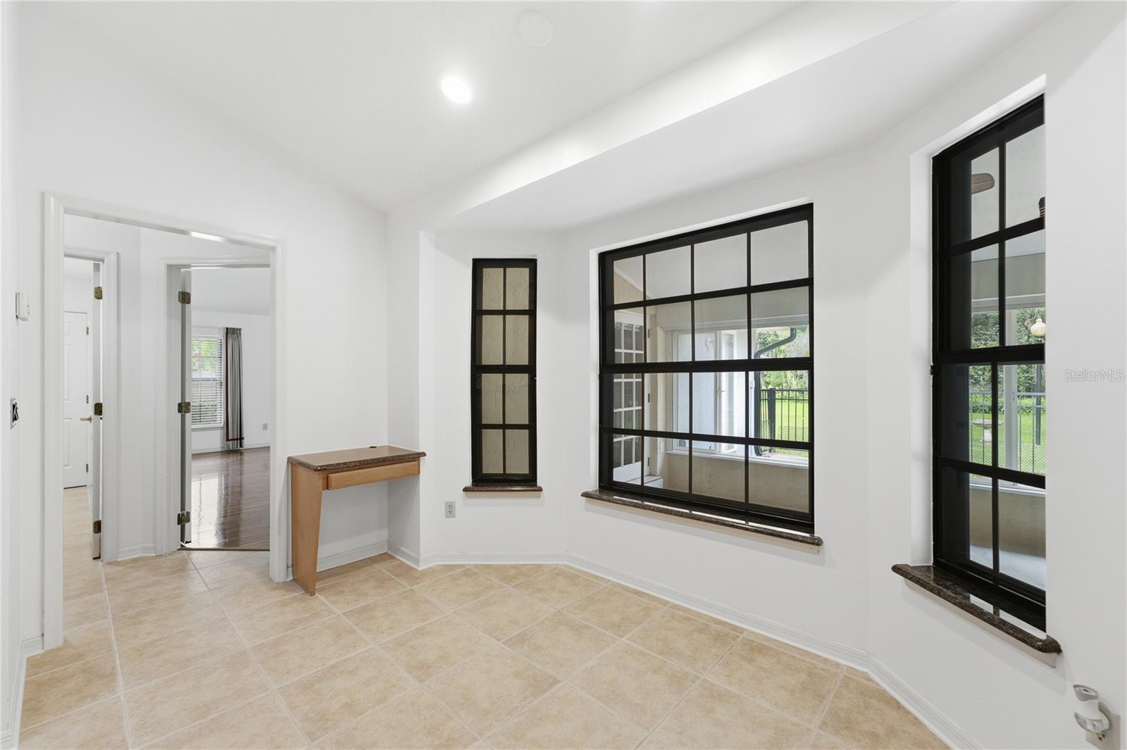 7141 Wooded Village Ln Property Photo 25