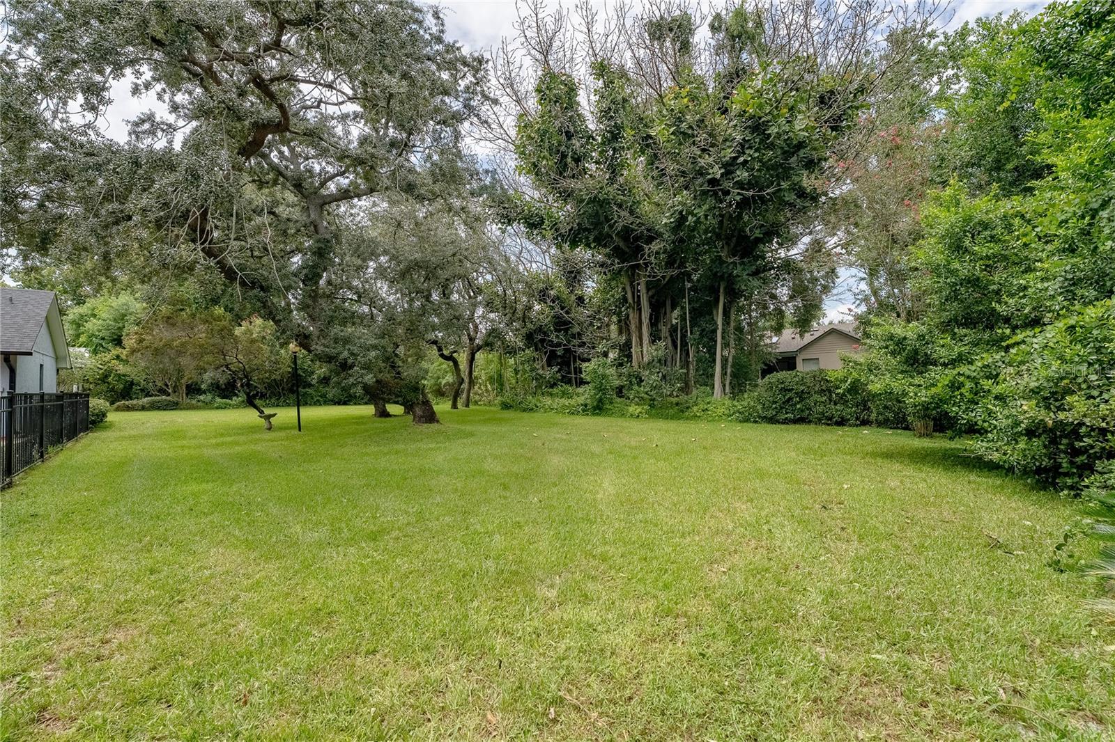7141 Wooded Village Ln Property Photo 52