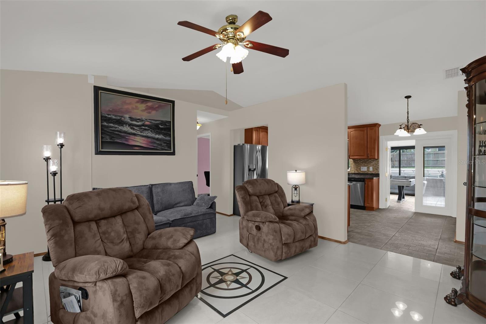 1135 Leyland Ct Property Photo 6