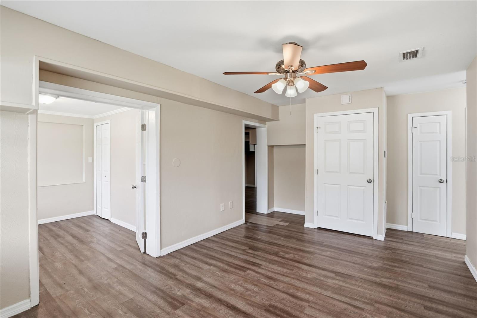 218 5th Jpv St Property Photo 12