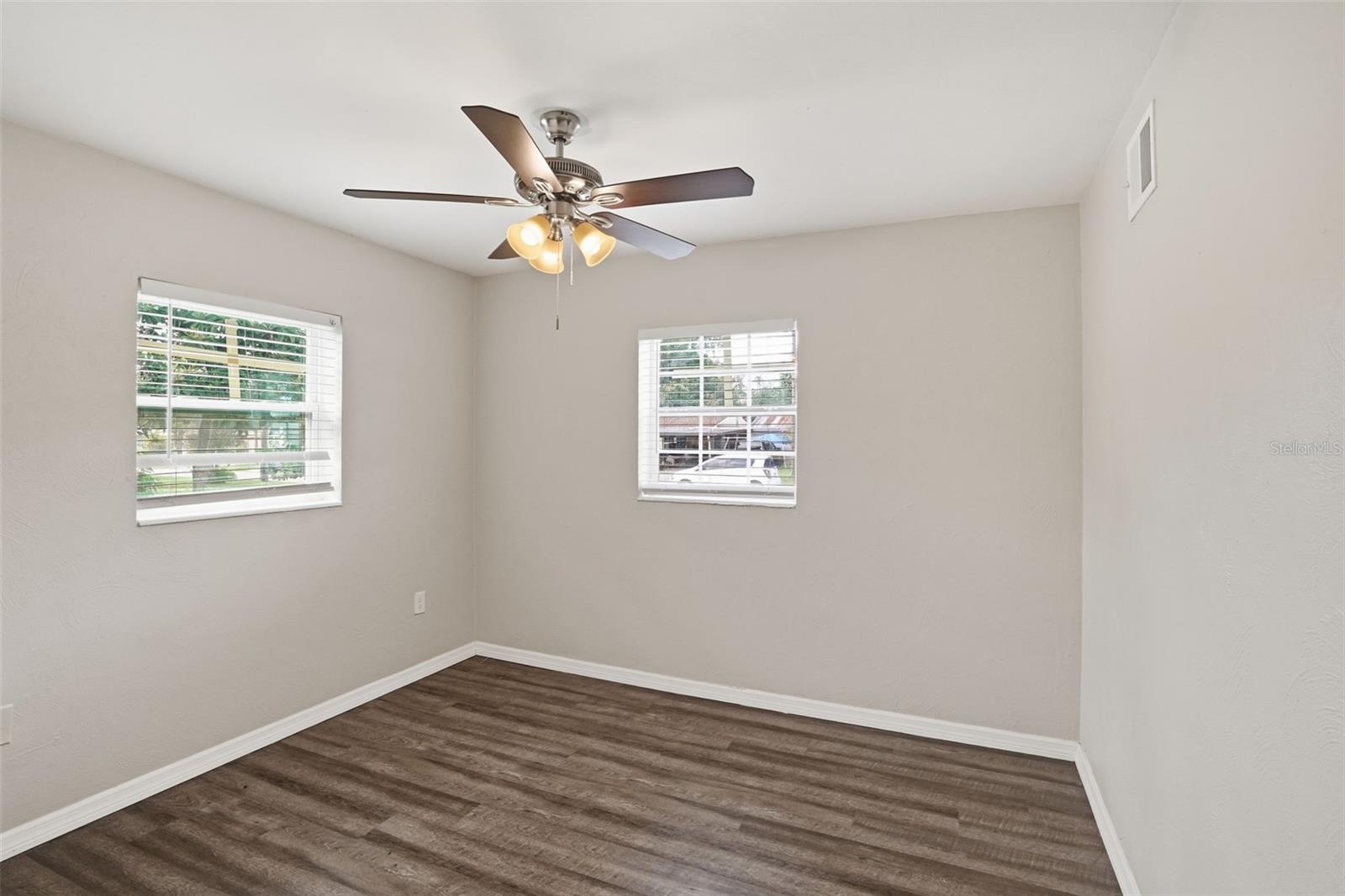 218 5th Jpv St Property Photo 17