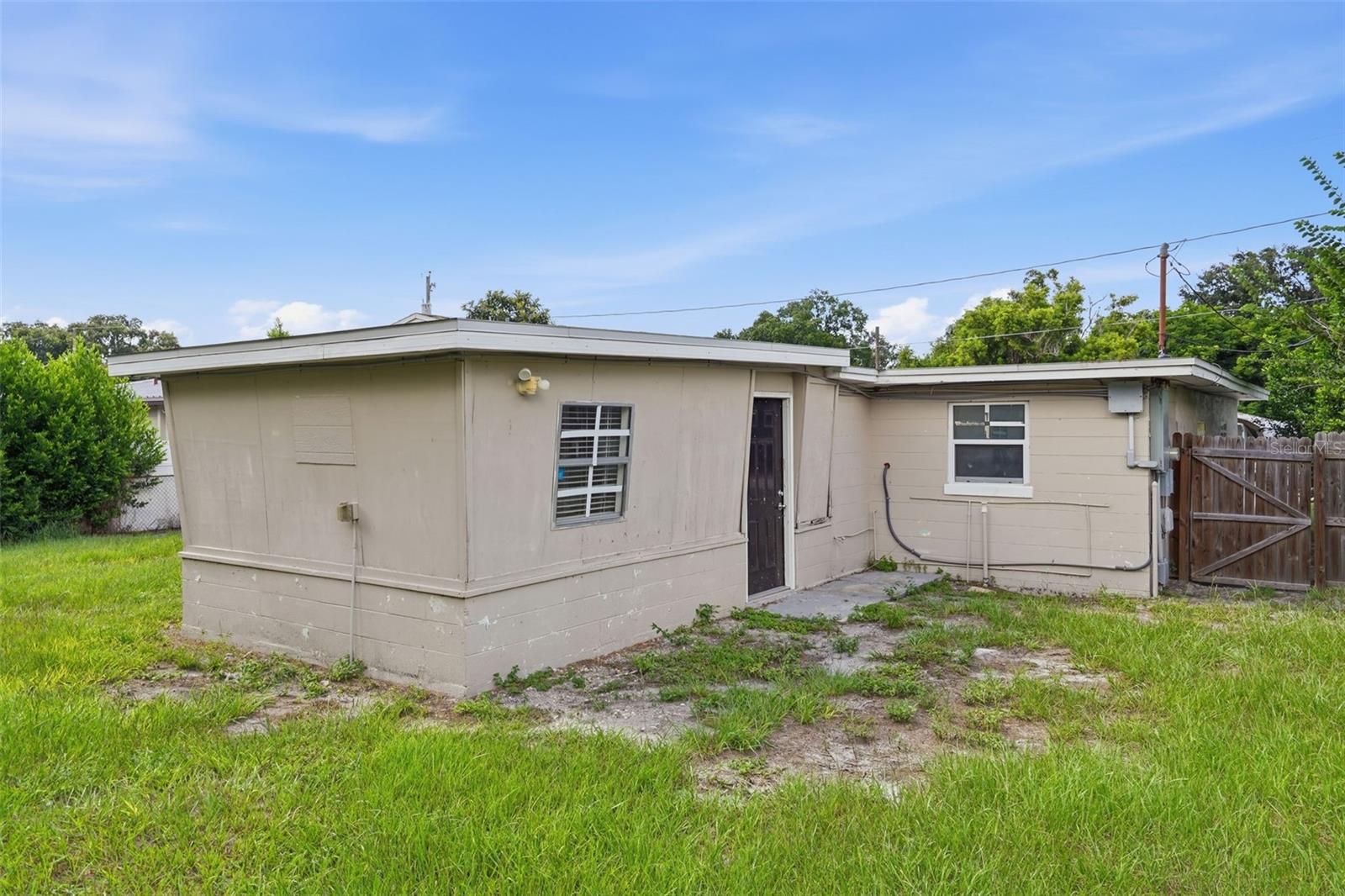 218 5th Jpv St Property Photo 25