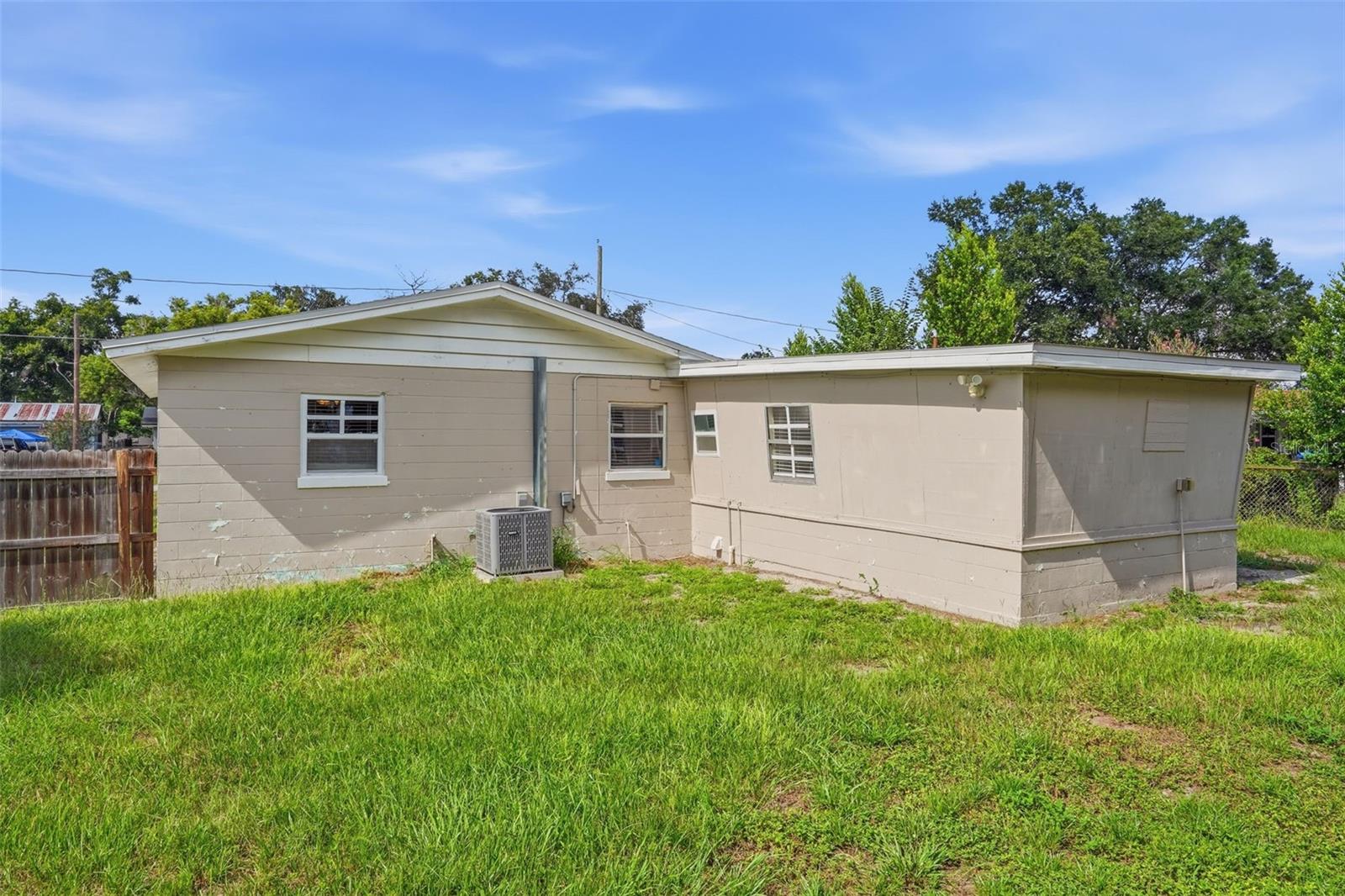 218 5th Jpv St Property Photo 26