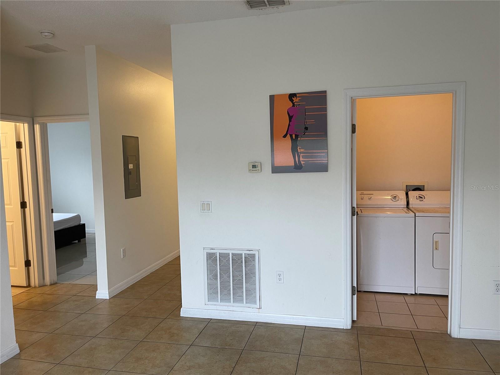 3166 Sun Lake Ct #b Property Photo 11