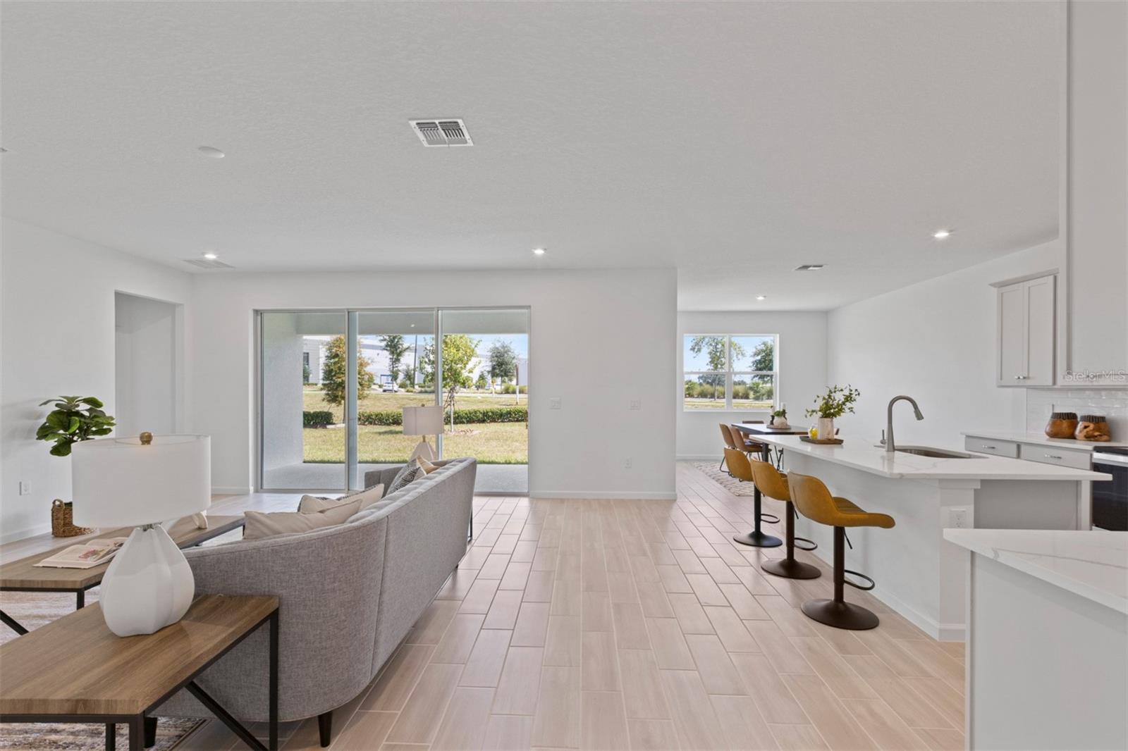 2600 Ginseng Ivy St Property Photo 4