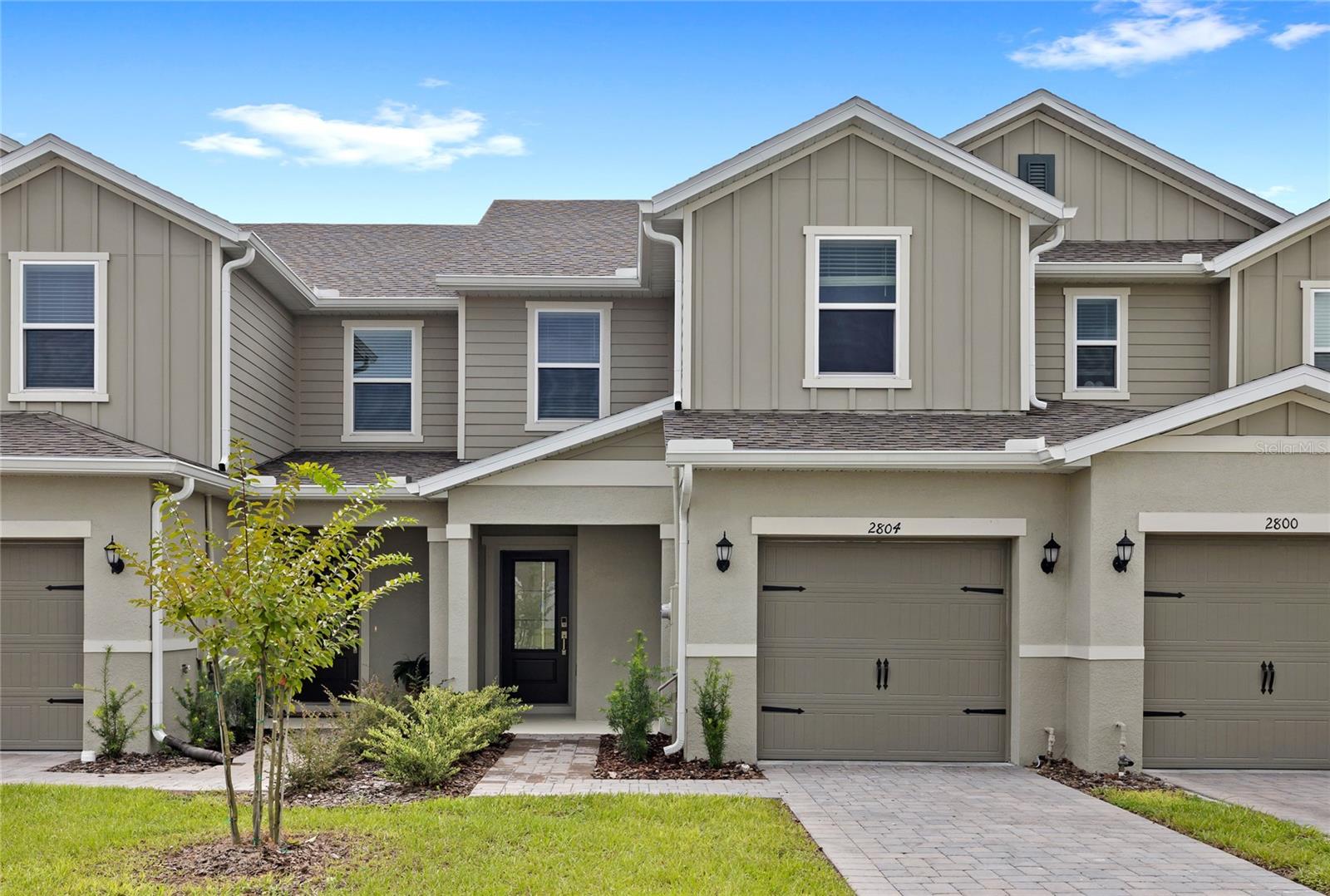 2804 MOONSHADOW COURT Property Photo 1