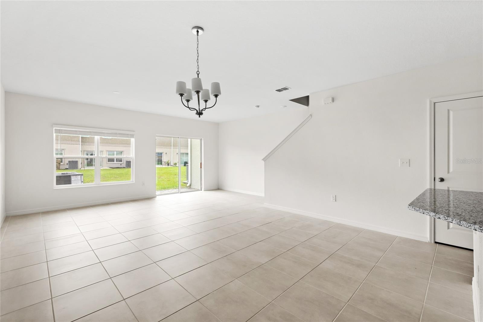 2804 Moonshadow Court Property Photo 4
