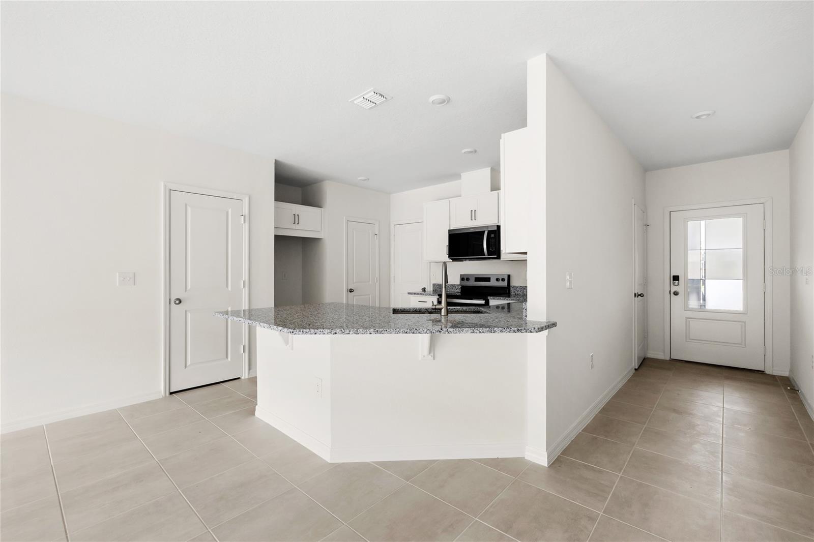 2804 Moonshadow Court Property Photo 12