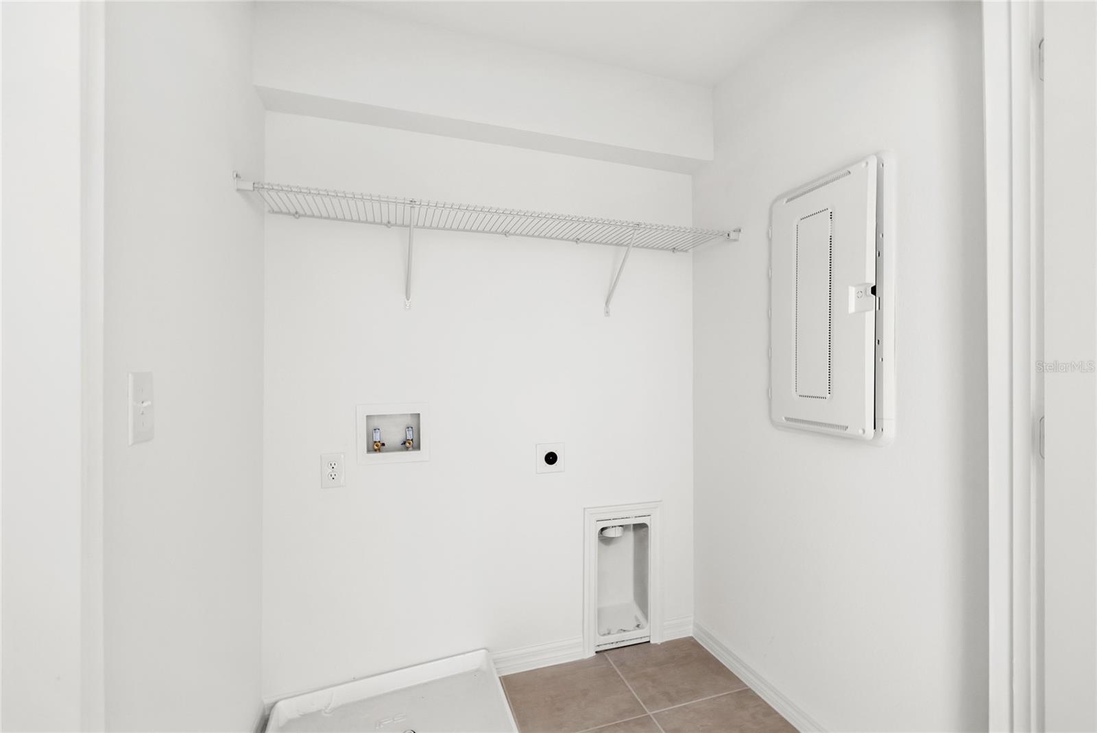 2804 Moonshadow Court Property Photo 19