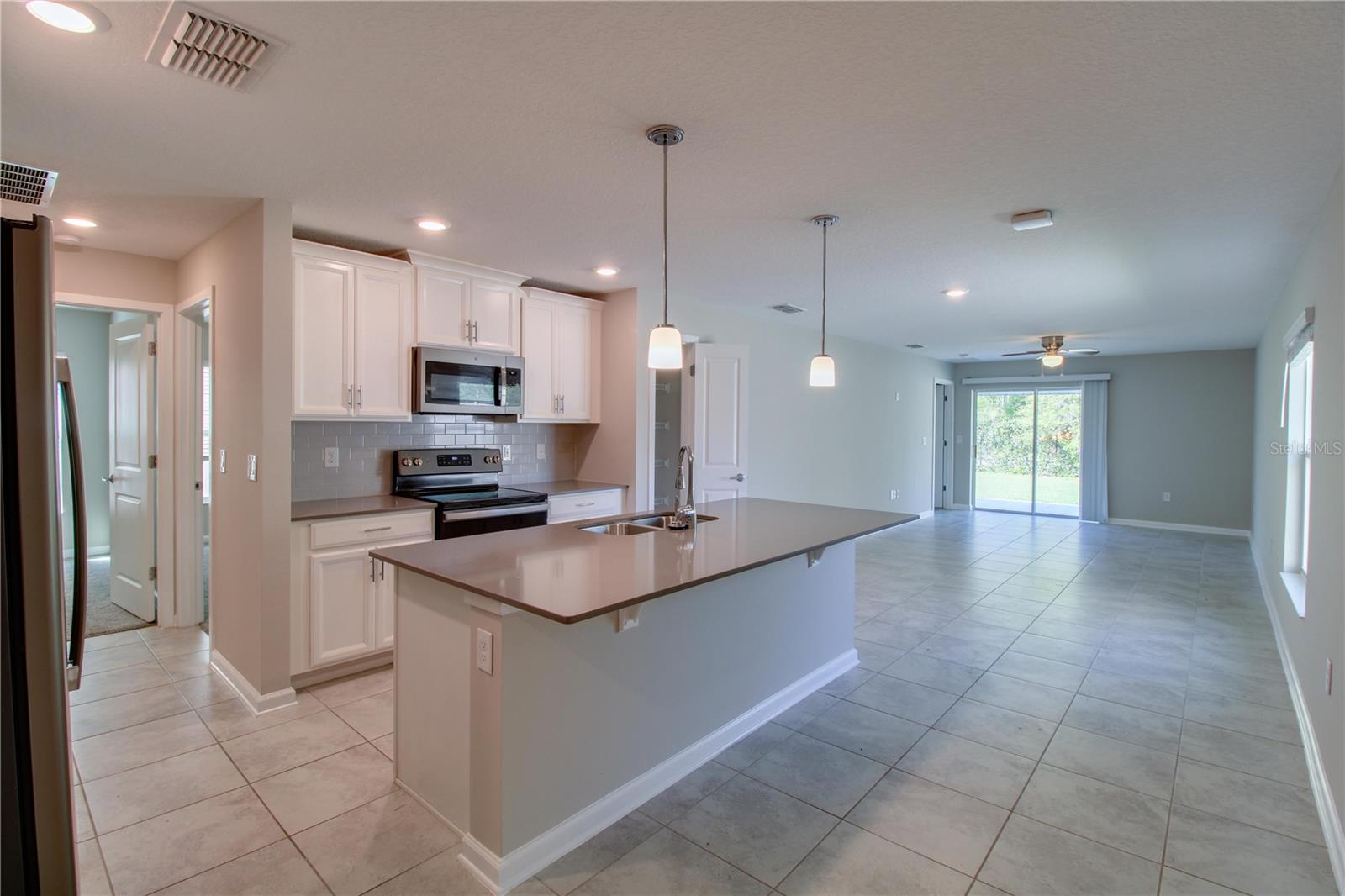 2873 Black Birch Dr Property Photo 4