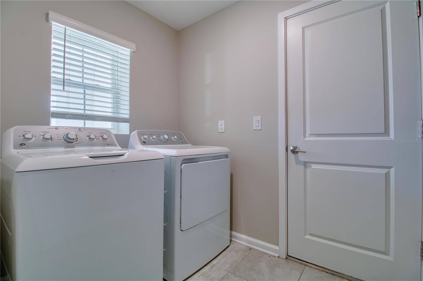 2873 Black Birch Dr Property Photo 17