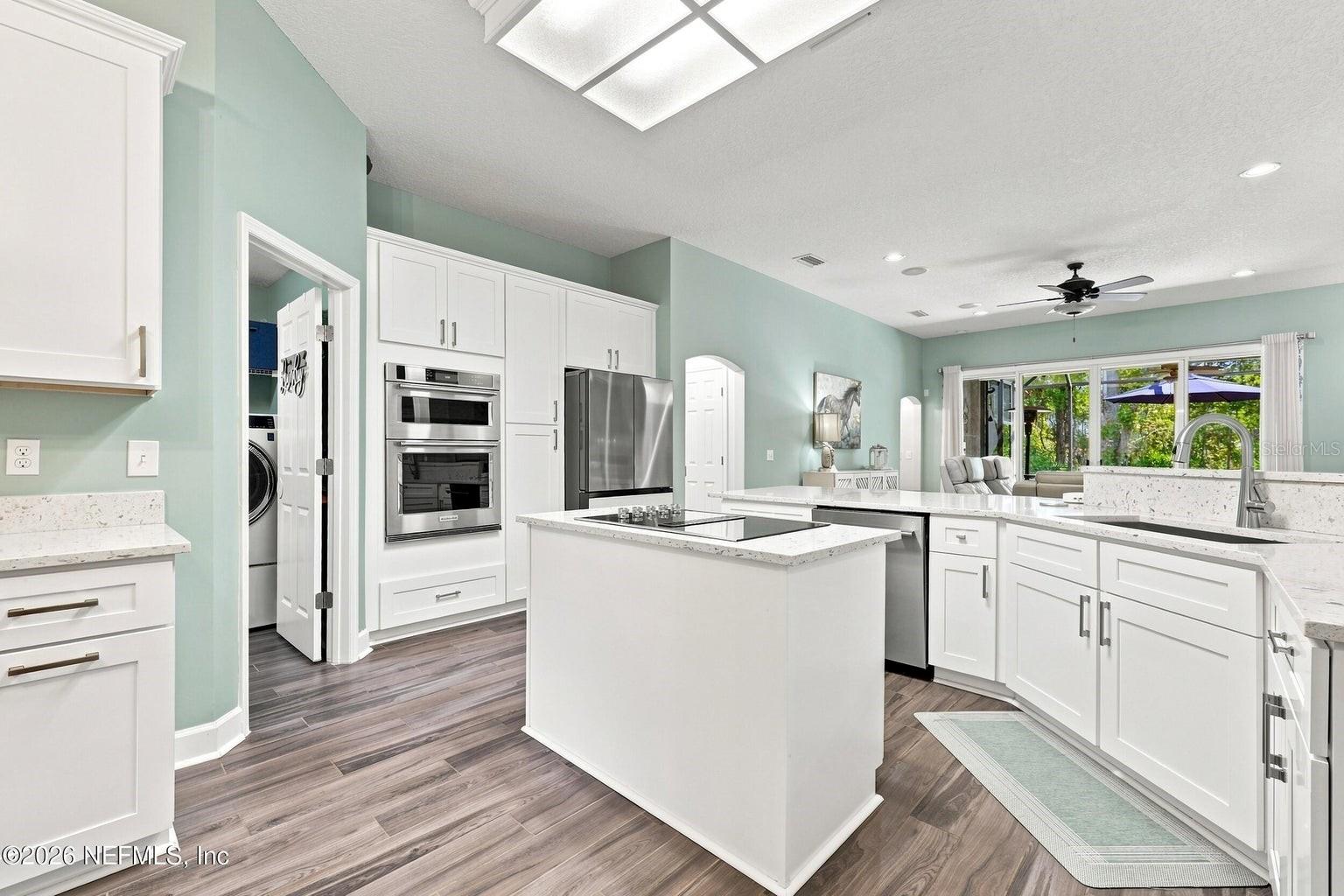 2336 Yellow Jasmine Ln Property Photo 11