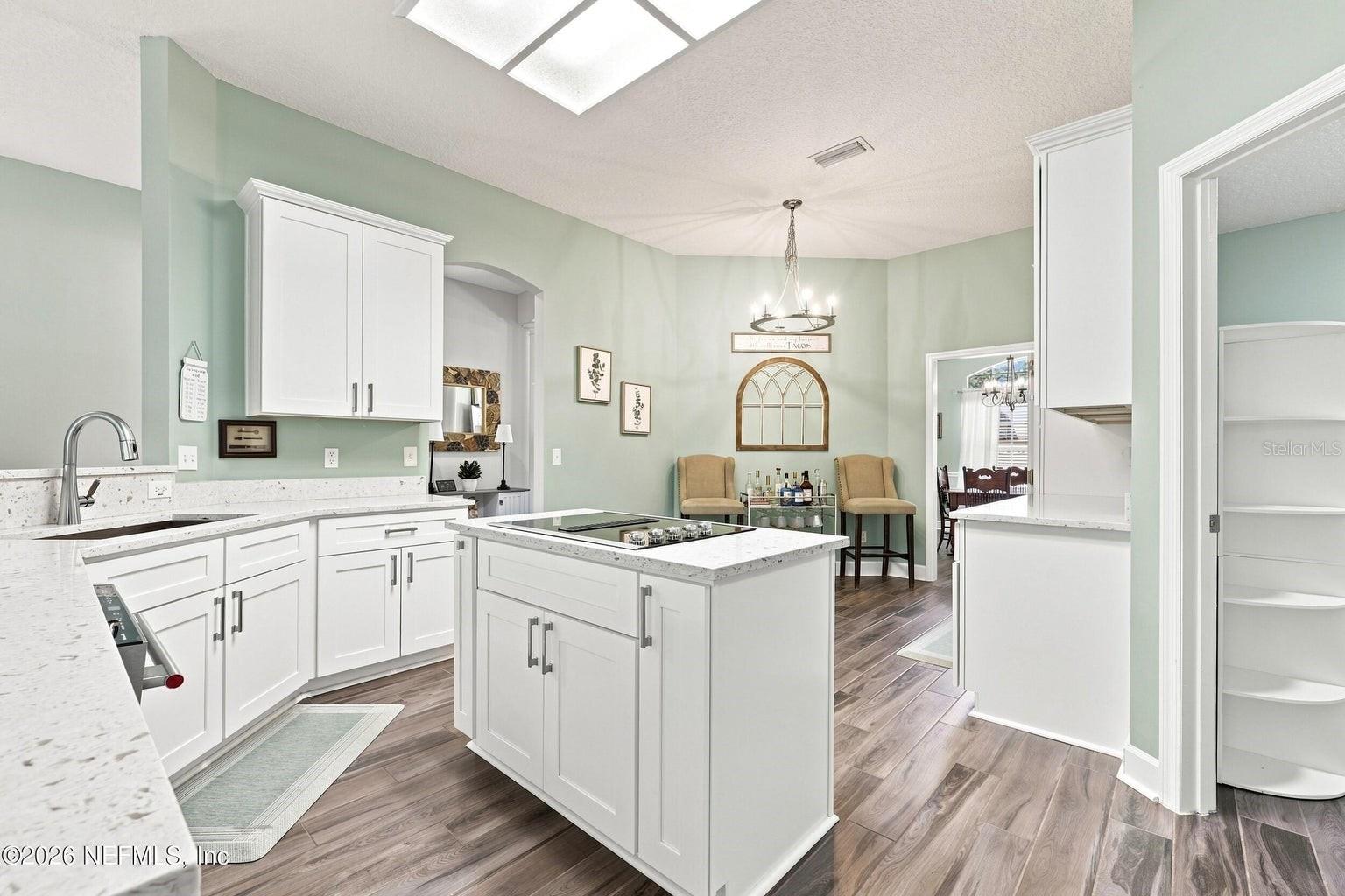 2336 Yellow Jasmine Ln Property Photo 12