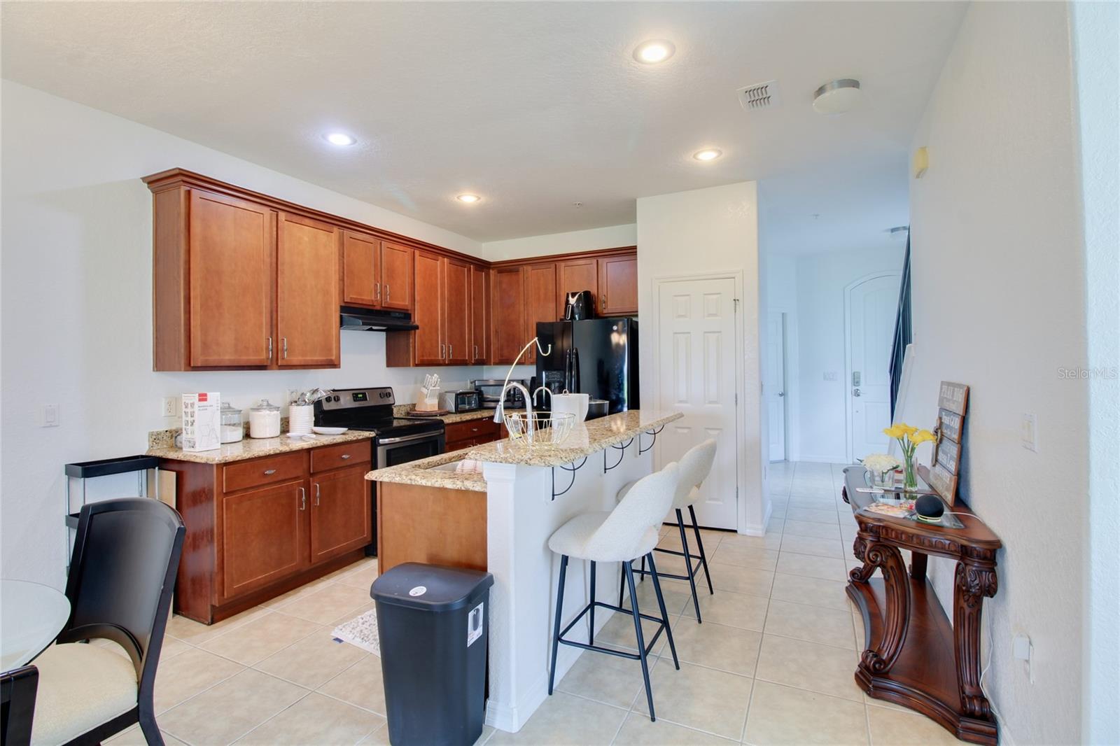 20626 Maxim Pkwy Property Photo 9