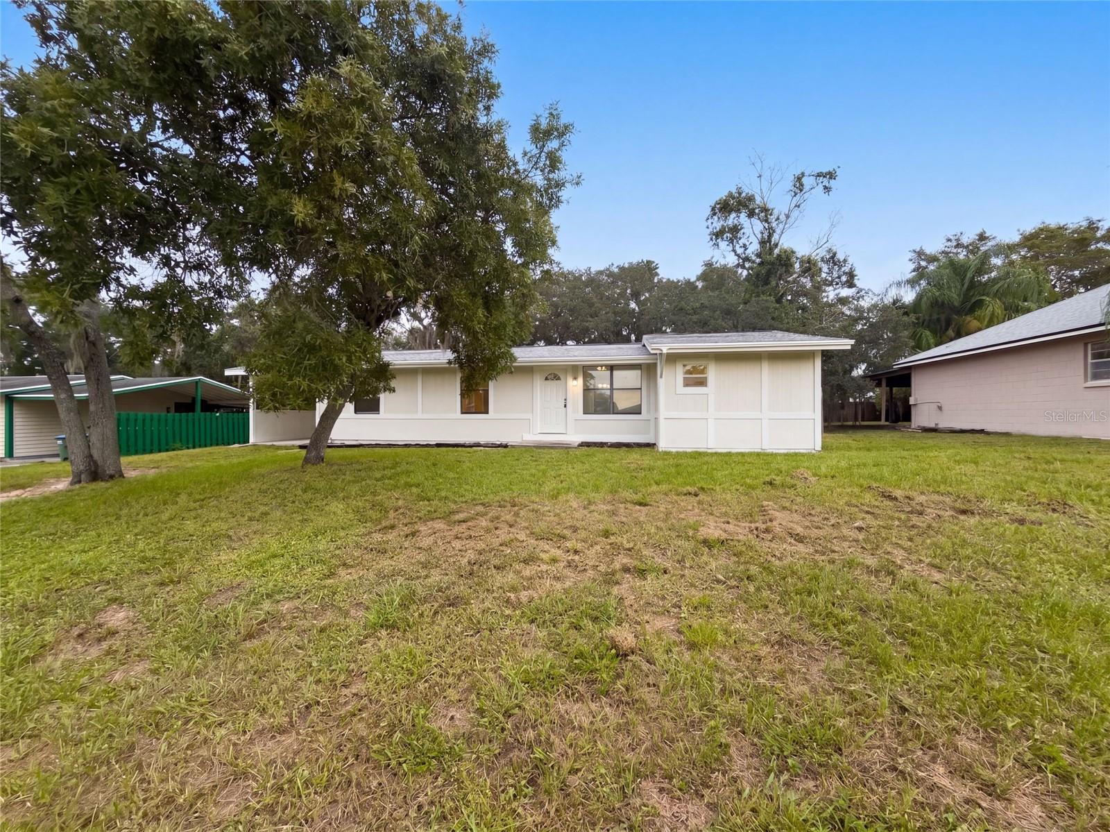 3004 HUNKIN CIR Property Photo 1