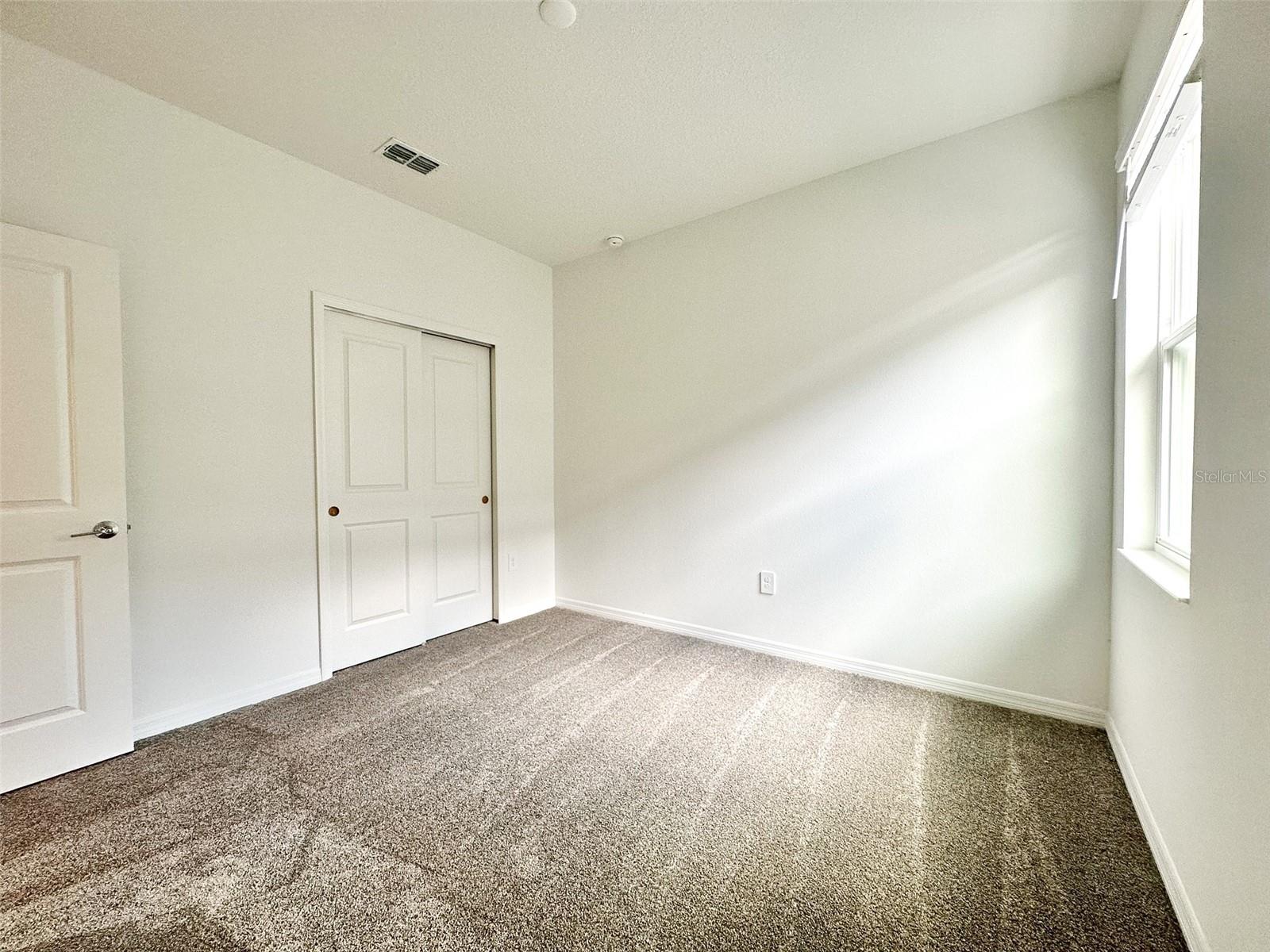 719 Grove St Property Photo 22
