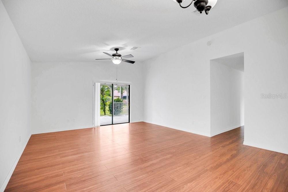 4361 Cloverleaf Pl Property Photo 6