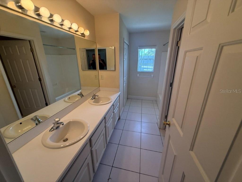960 Chase Ct Property Photo 7