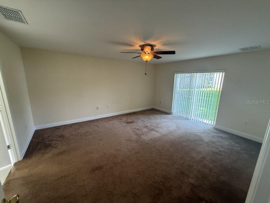 960 Chase Ct Property Photo 8