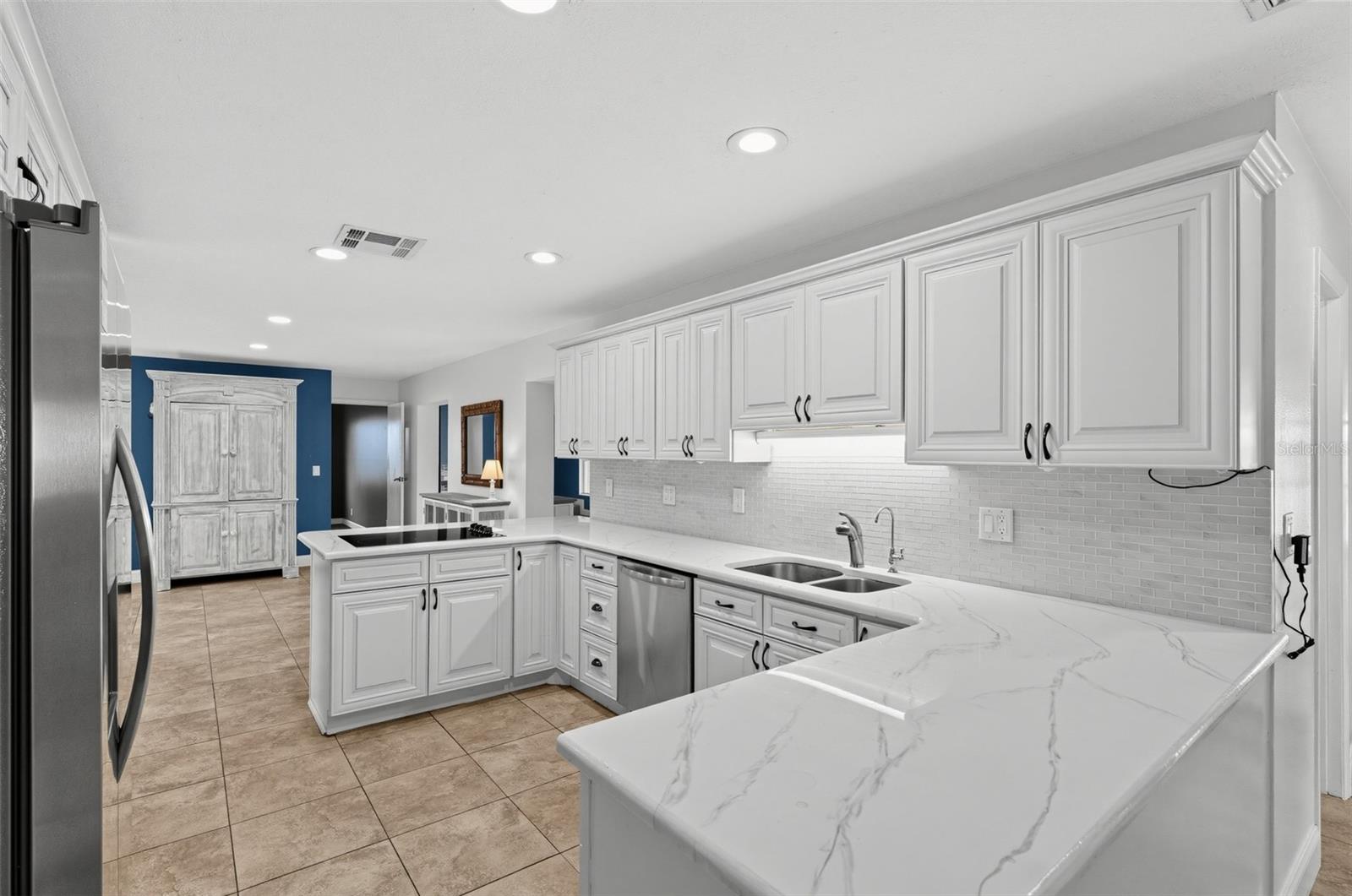 186 Mandolin Dr Property Photo 14
