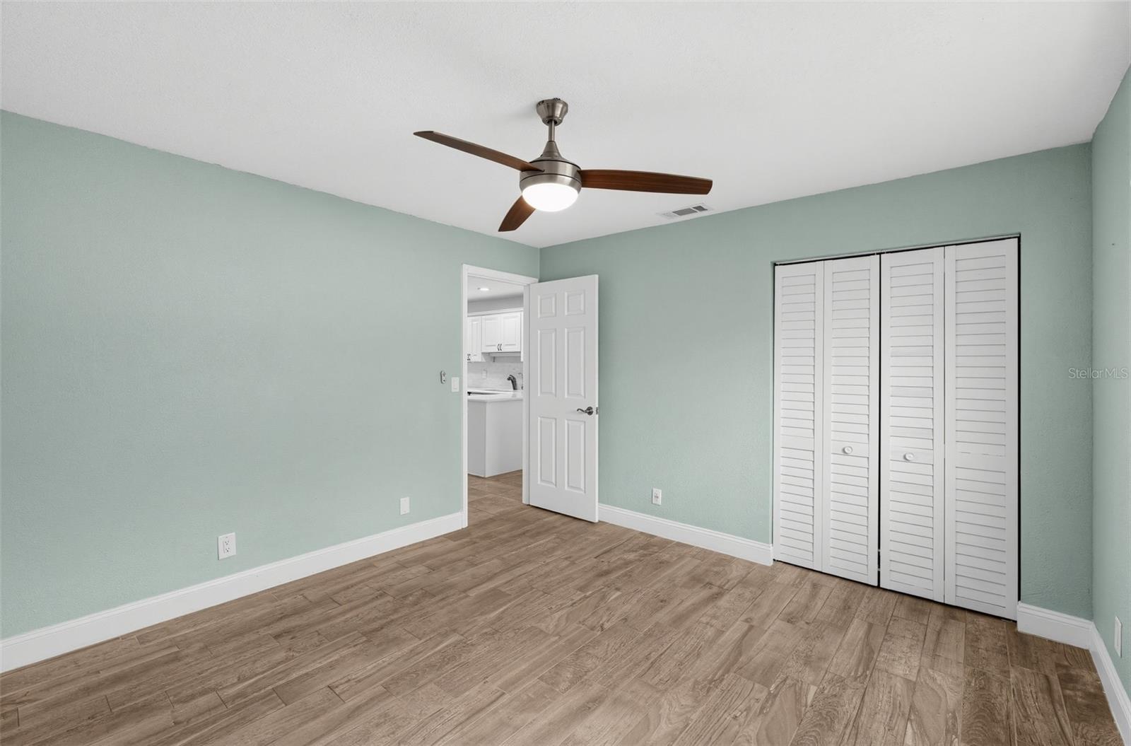 186 Mandolin Dr Property Photo 20