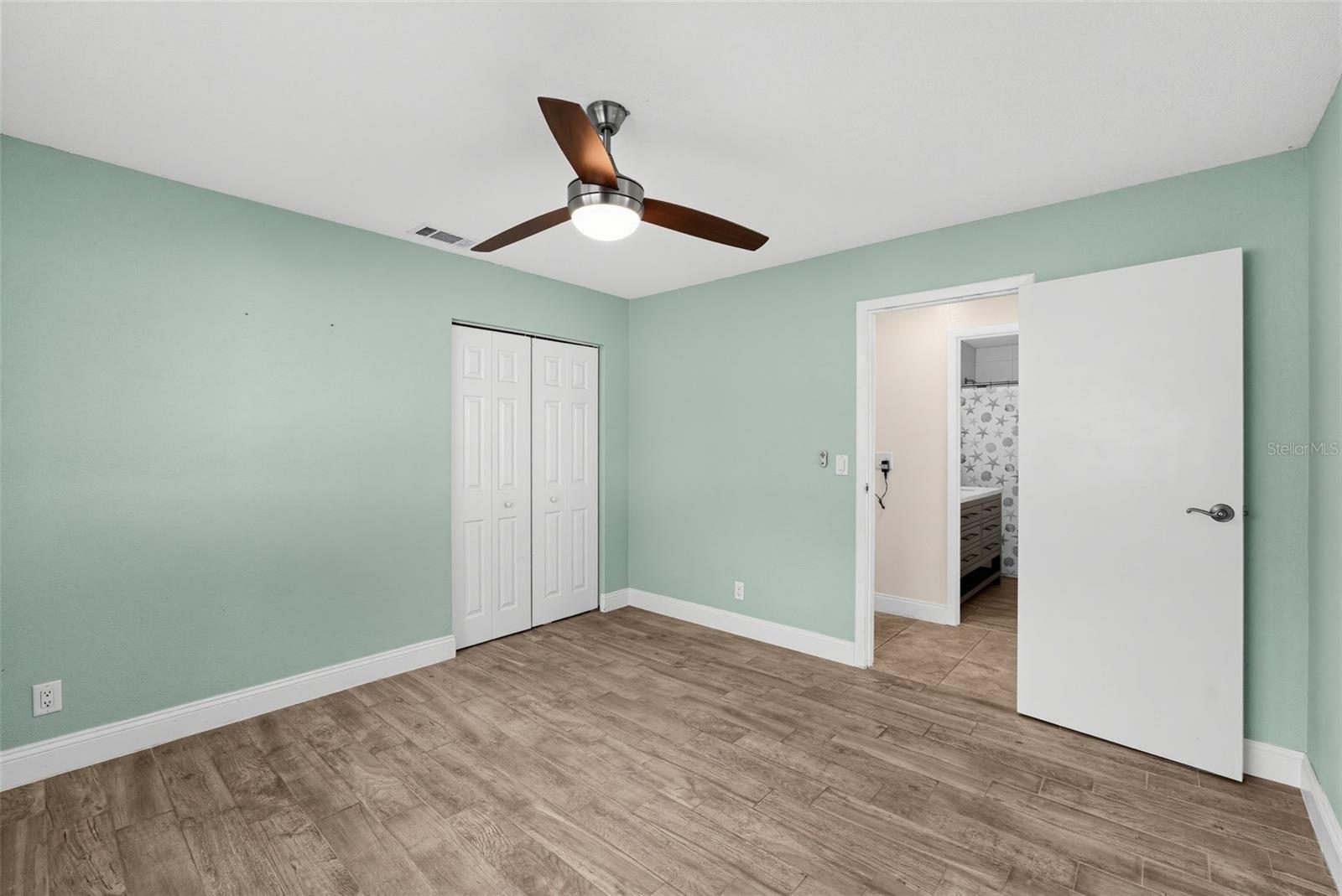 186 Mandolin Dr Property Photo 23