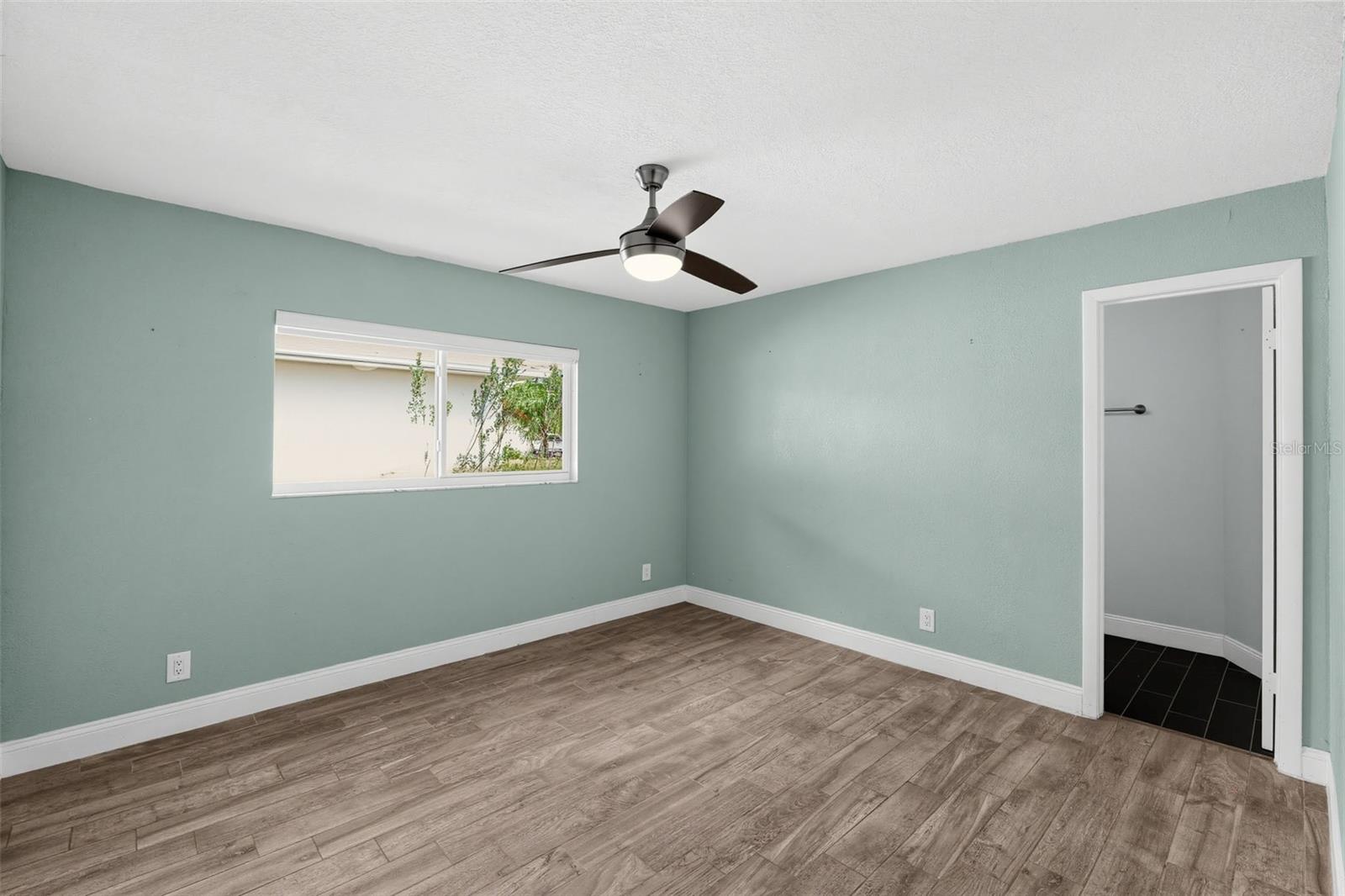 186 Mandolin Dr Property Photo 24