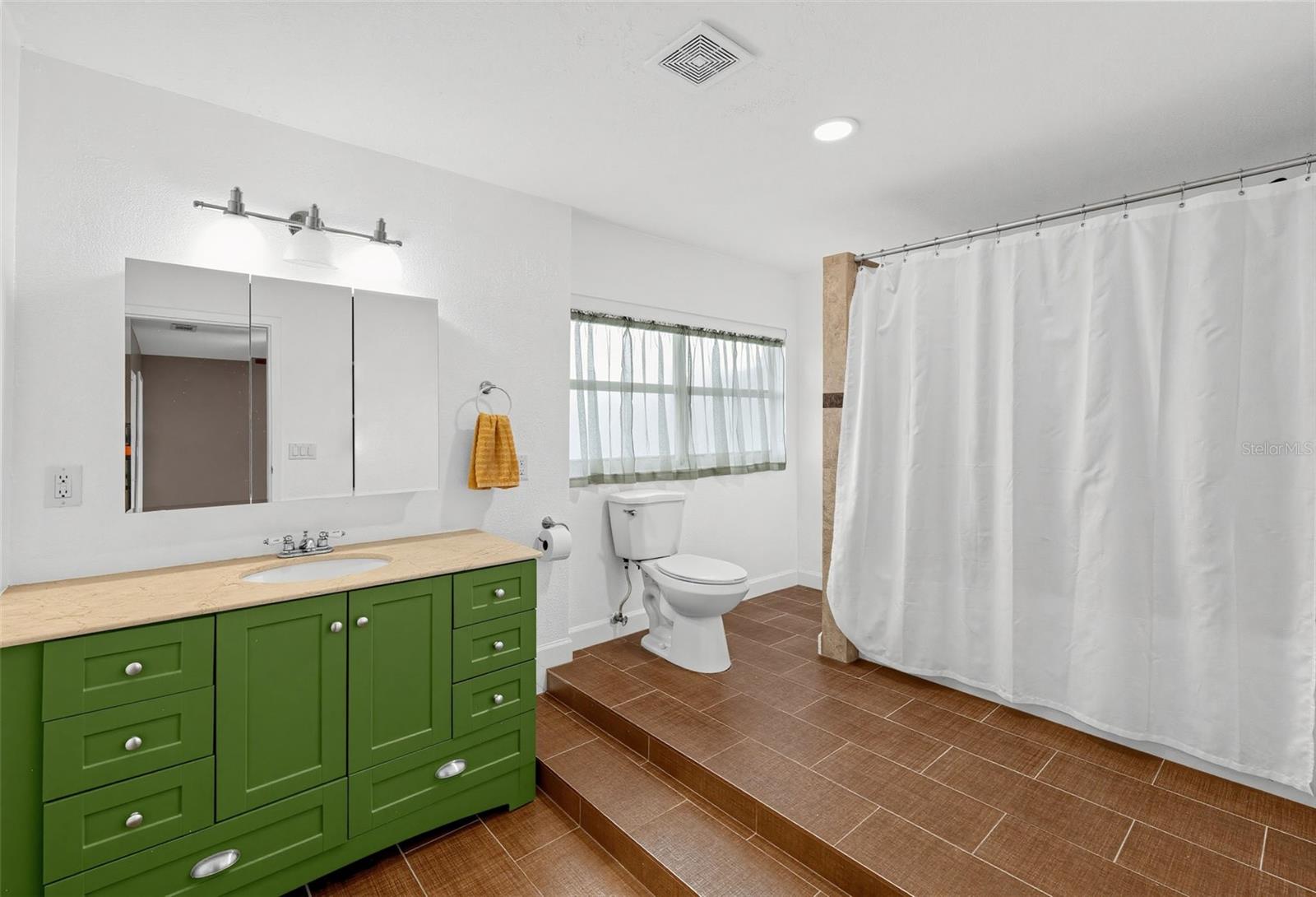 186 Mandolin Dr Property Photo 30