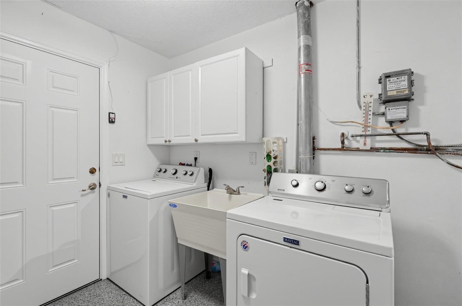 186 Mandolin Dr Property Photo 34