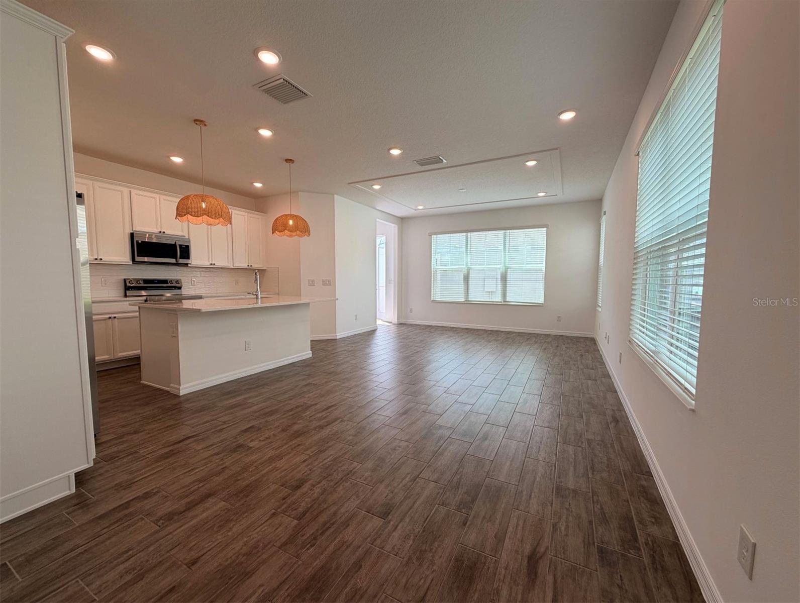 7036 Bolanzo Aly Property Photo 2